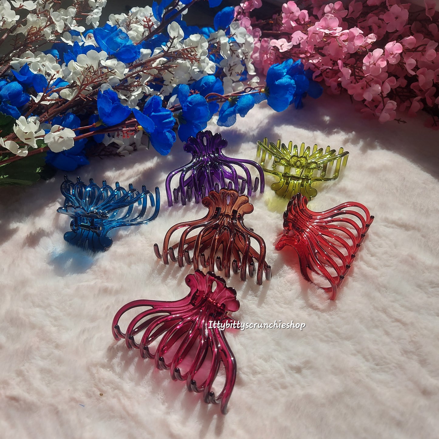 Korean-Style Glossy Claw Clips