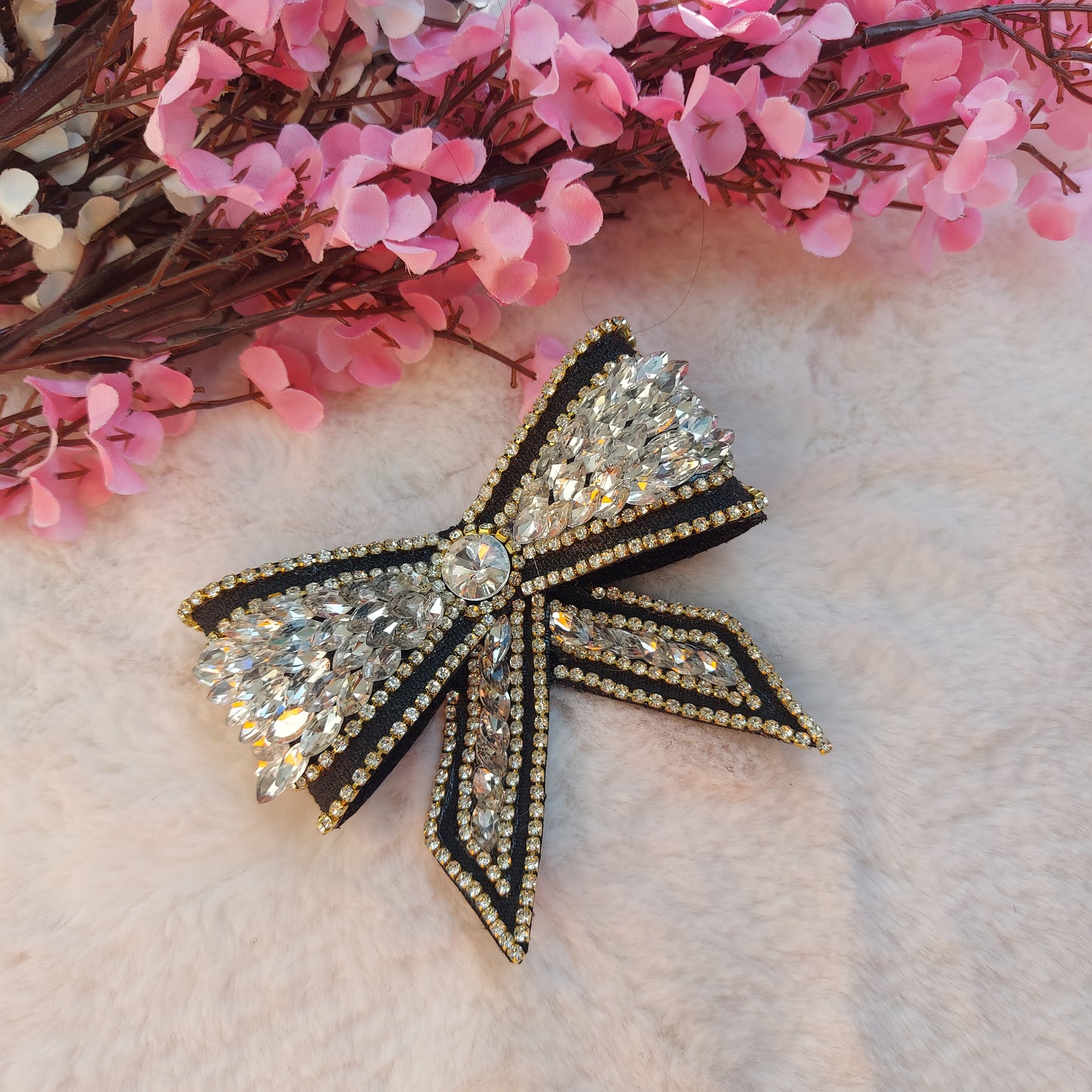 Silver Aura - Bejewelled Hairbow