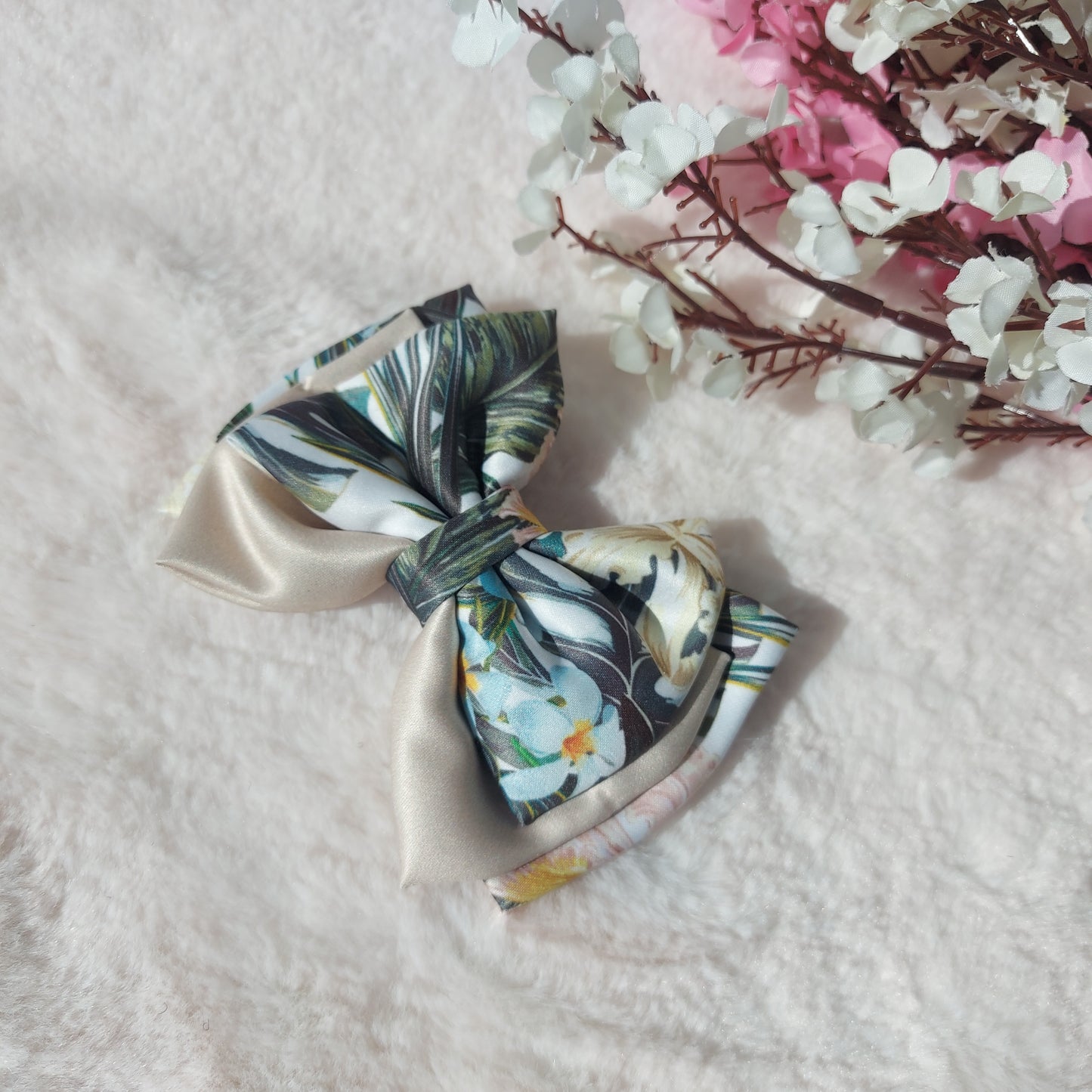 Octavia - Handmade Hairbow