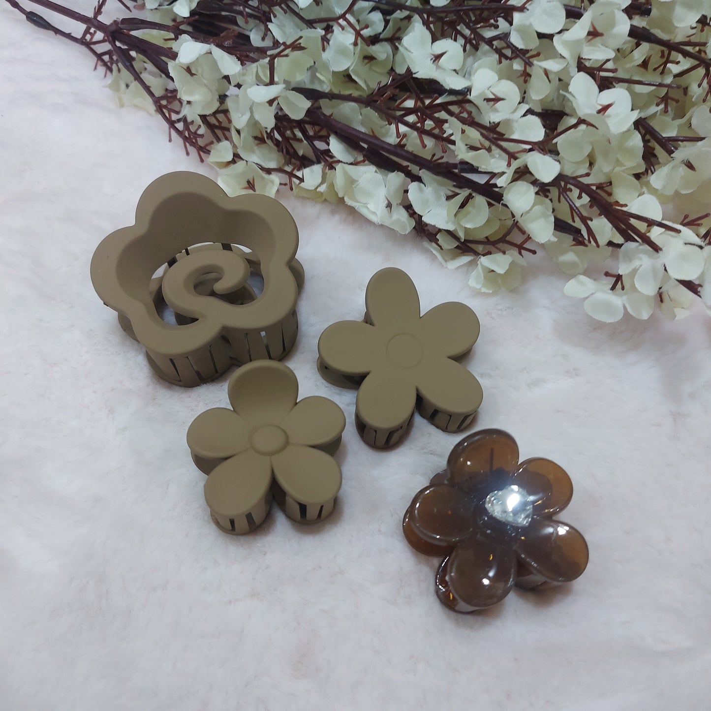 The Bloom Box – Set of 4 Trendy Floral Claws