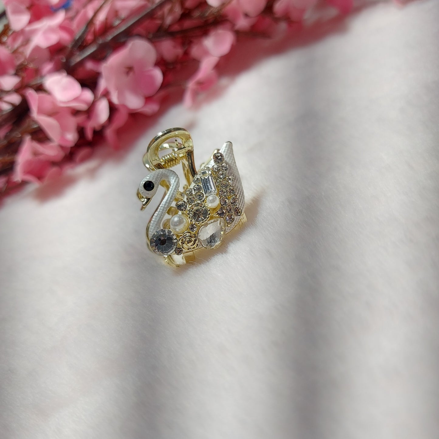 Studded Swan Metal Hair Claw (3CM)