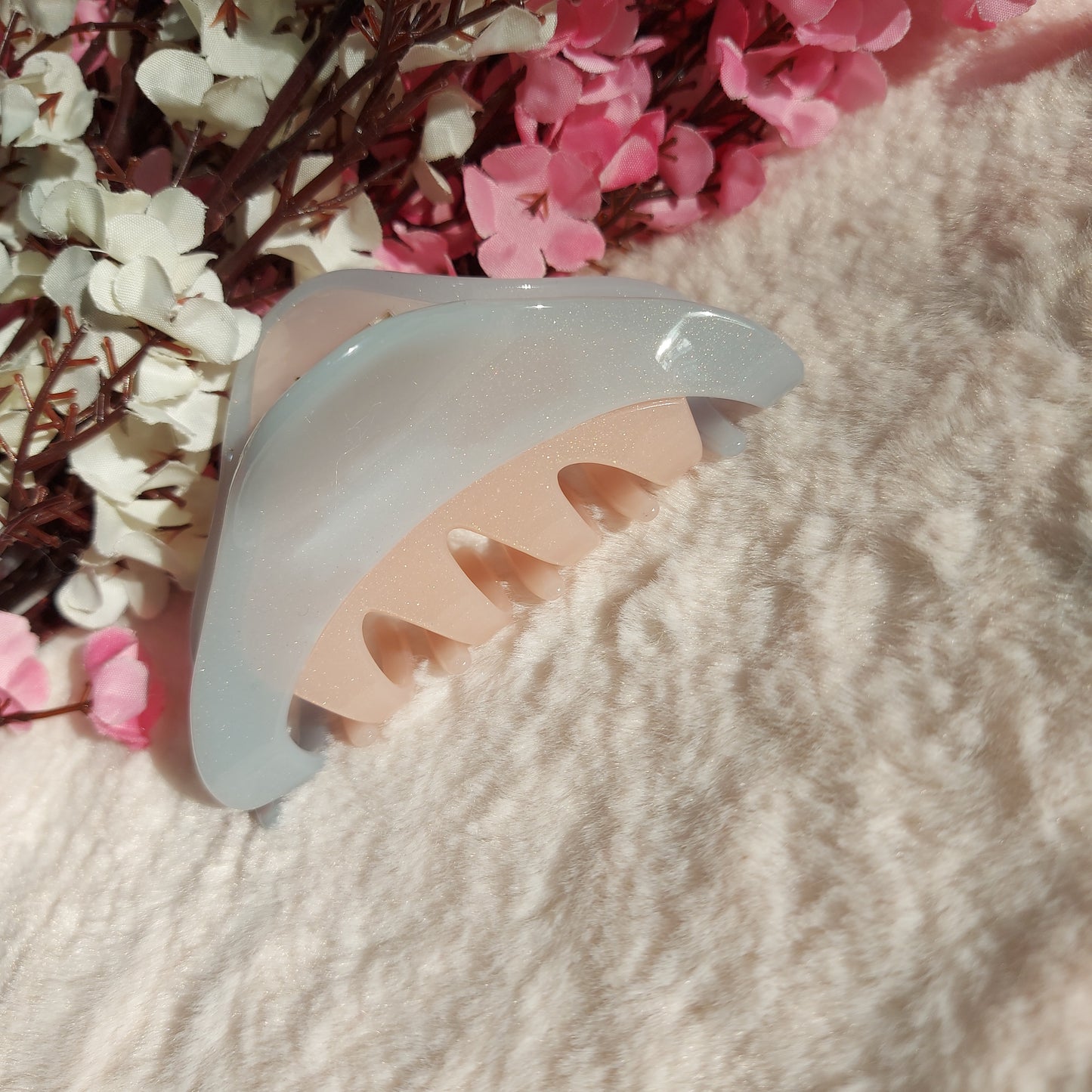 Bofeini 9CM Dual-Shade shimmer Scorpion Hair Claw Clip | Large Strong Hold Claw for Thick & Long Hair