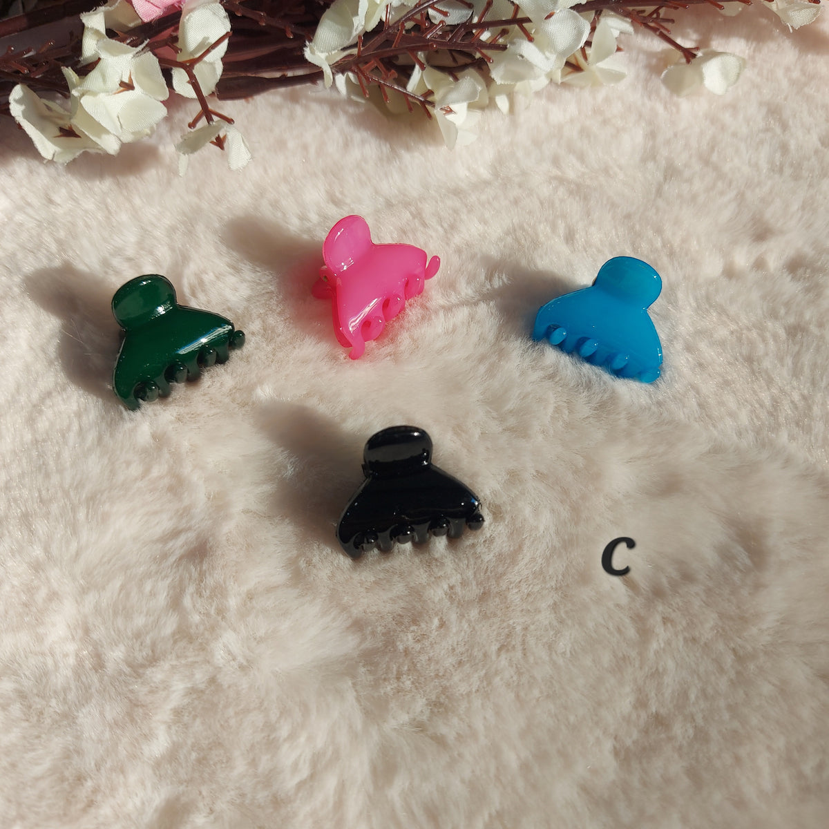 Everyday Mini Claw Clips – Pack for Work & Casual Styling | Minimal Hair Clips for Daily & Office Use