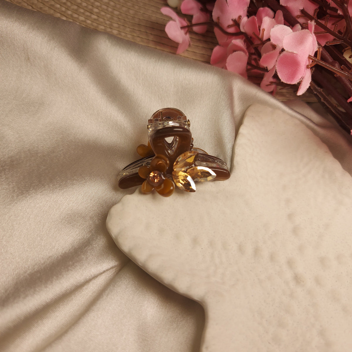Bofeini Mariposa Glow Hair Claw | 4 CM| Petal Butterfly Hair Claw