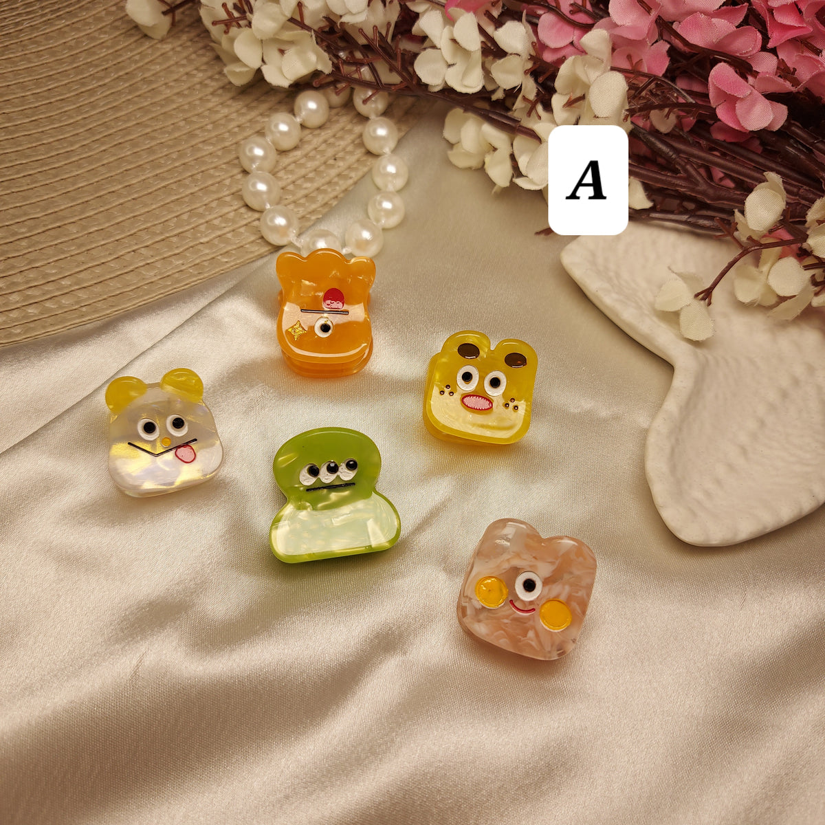 BOFEINI Peek-a-Boo Mini Claw Clip | Premium Cute Character Hair Claw (2 CM) set of 5