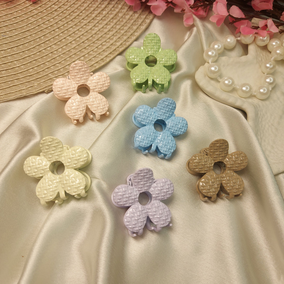 Trendy Glossy Flower Metal Hair Clutcher – Durable Strong Hold Claw Clip 2.5CM approx