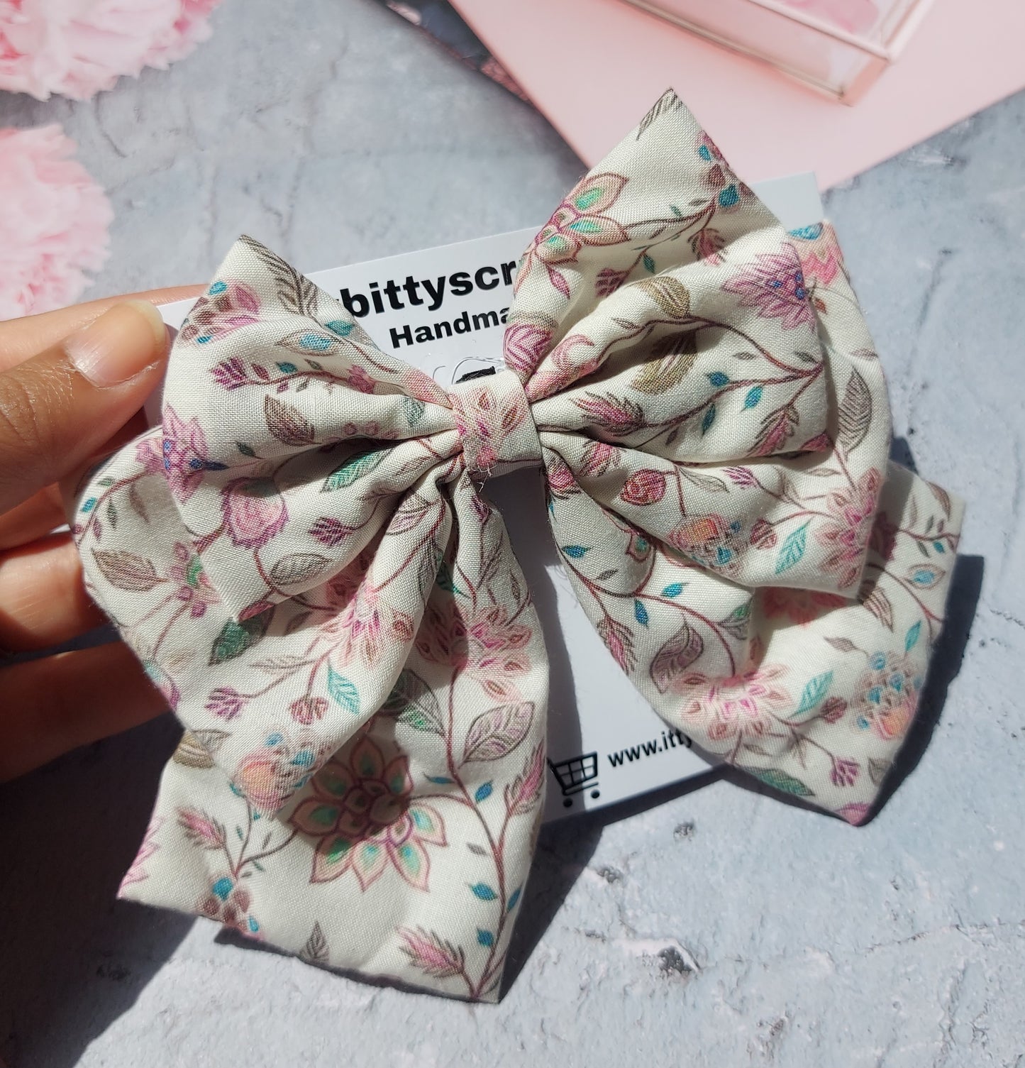 Saavan- Triple Hairbow