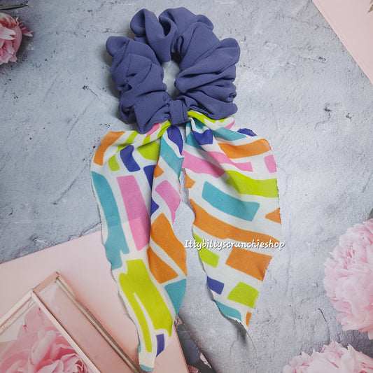 TAIL SCRUNCHIE