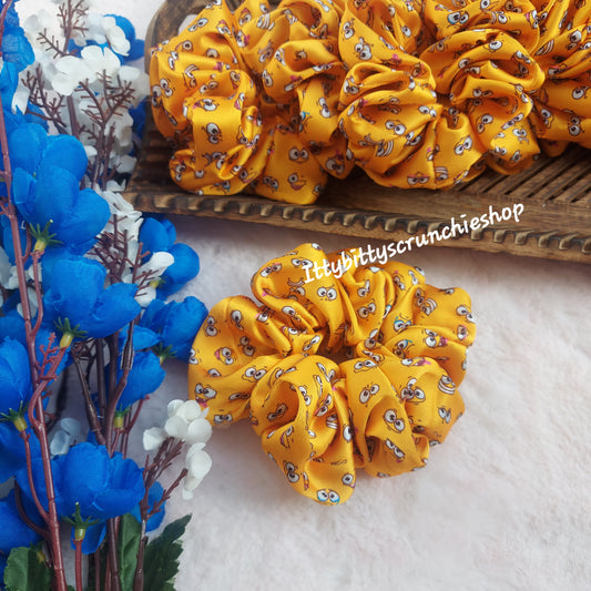 DAHLIA - HANDMADE SCRUNCHIE