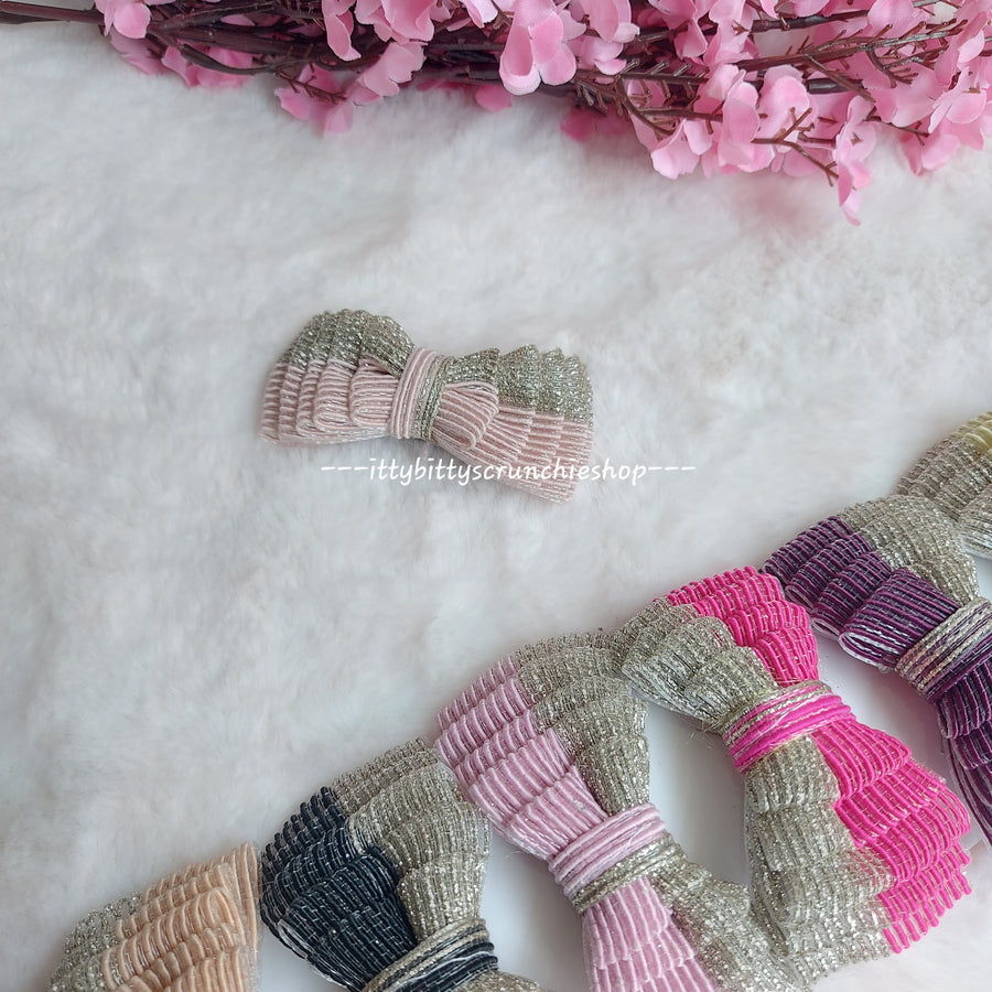 BEAUTIFUL HAIRBOWS - Set of 4