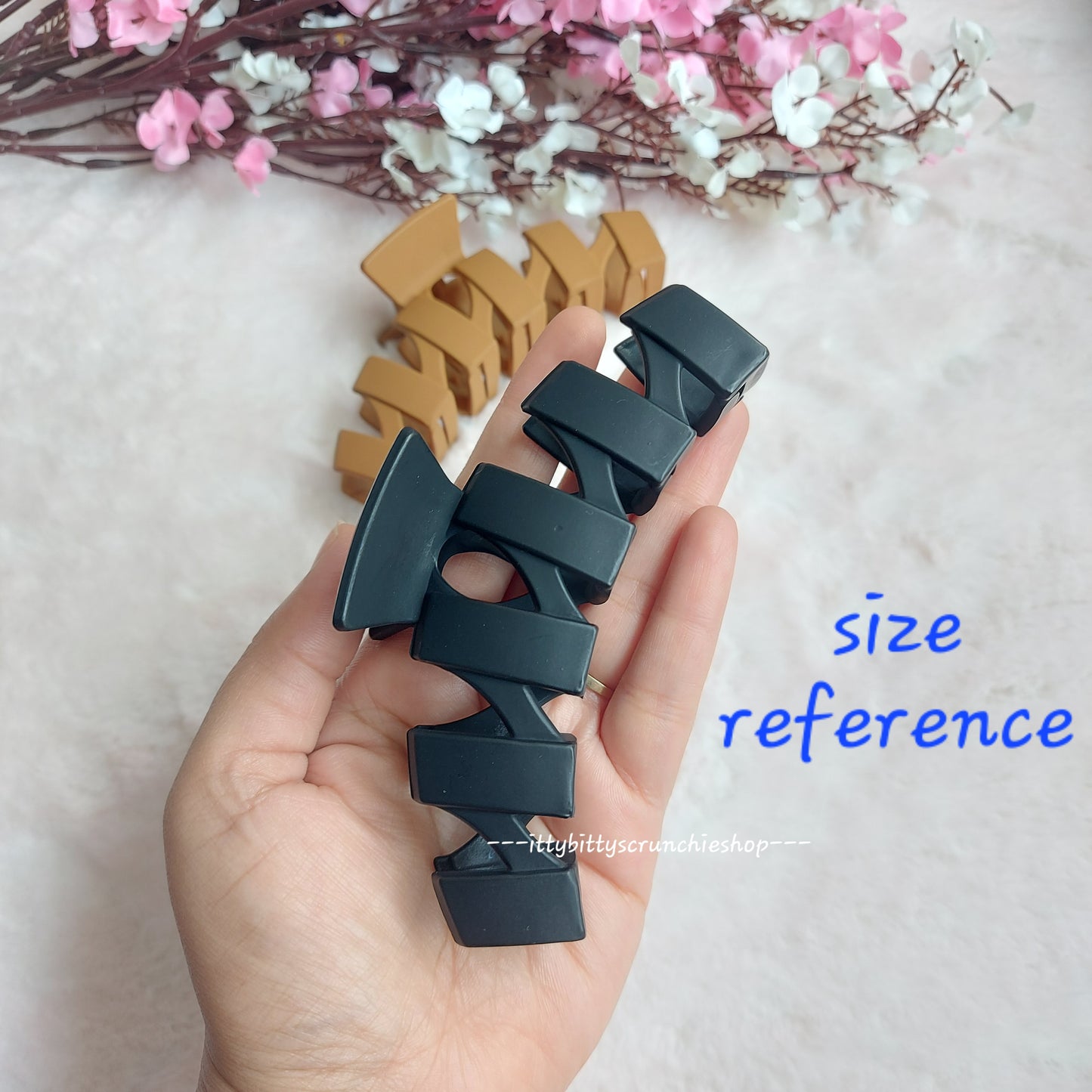 ZIG ZAG HAIRCLAW (MATTE) - 8.5 CM