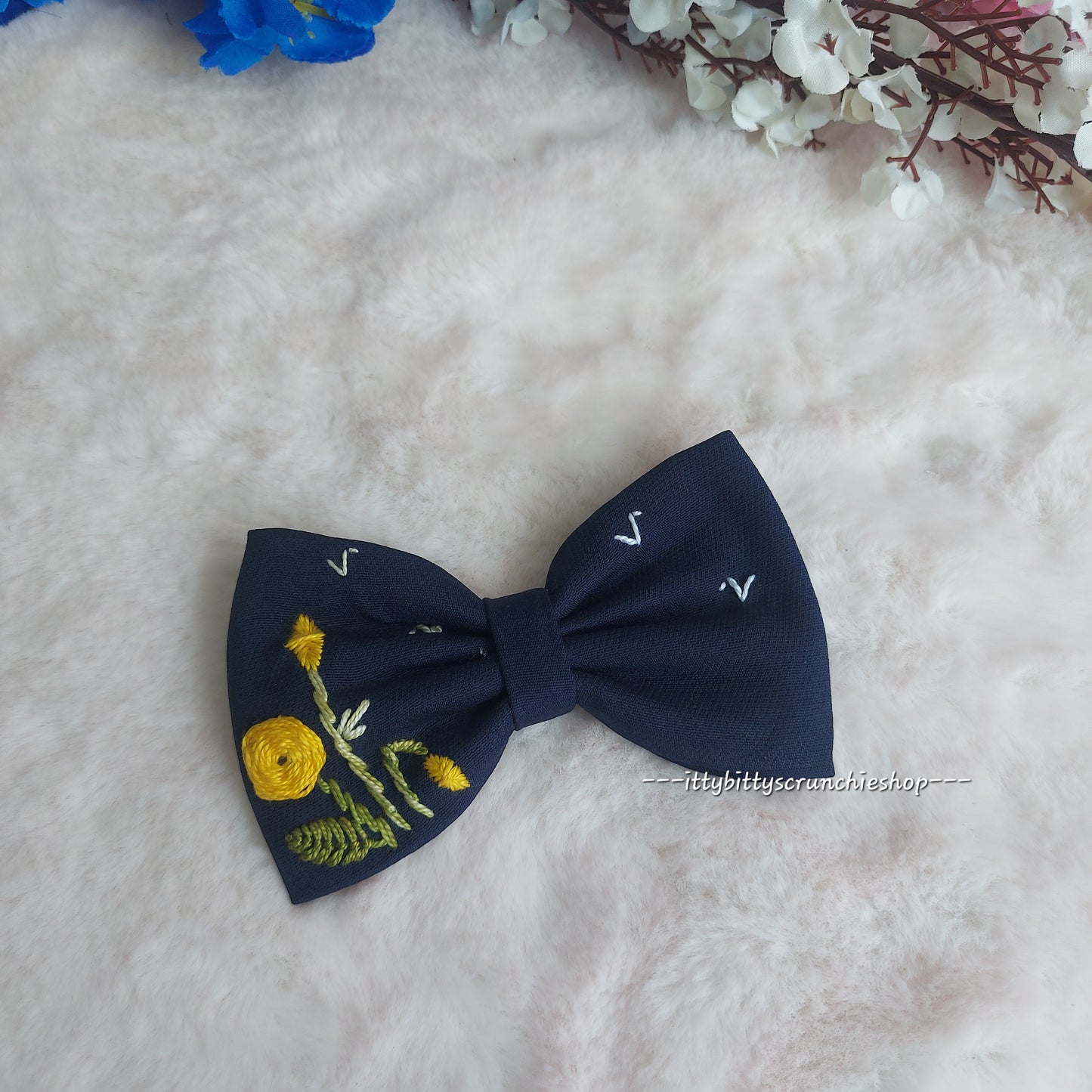 HAND EMBROIDERY HAIRBOW
