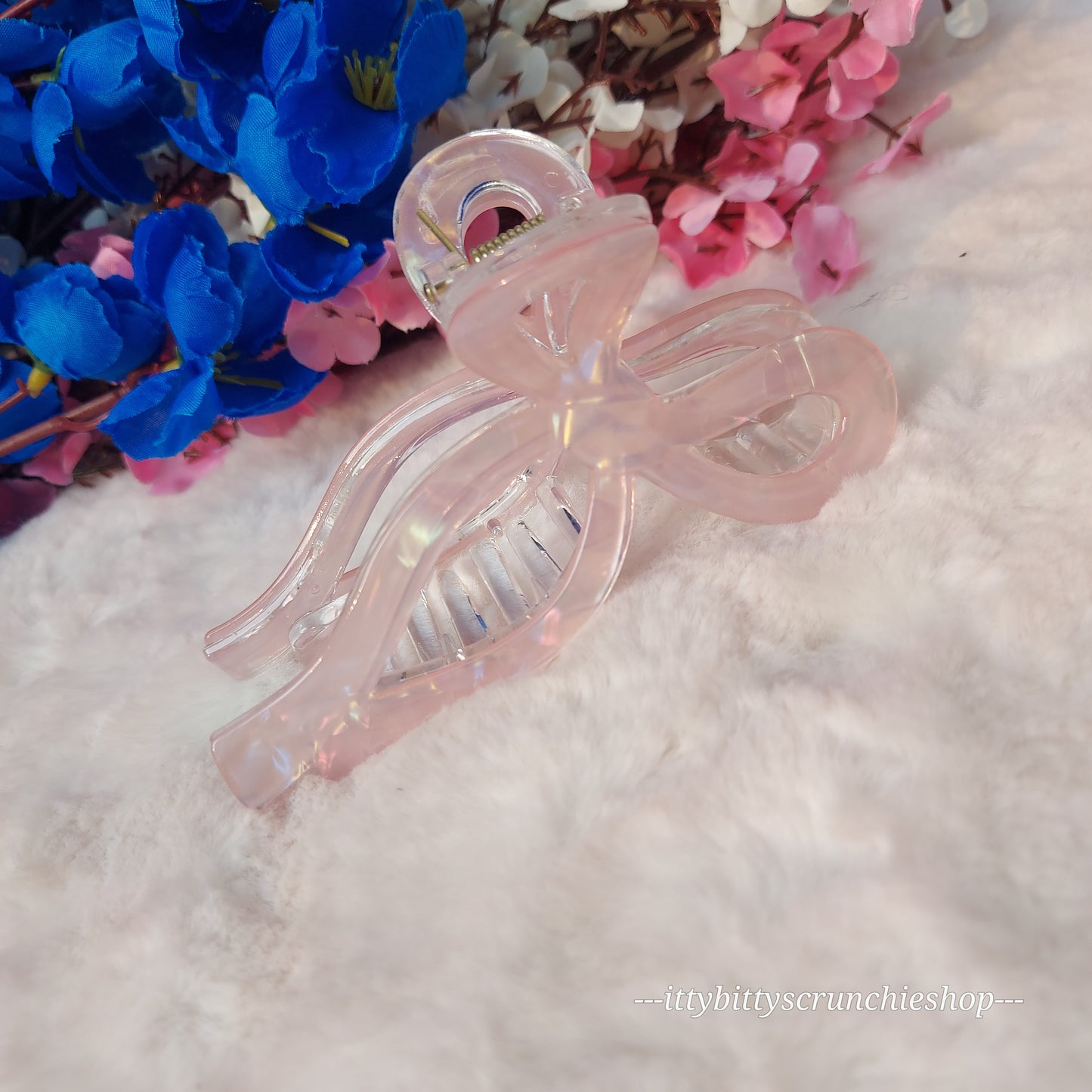 A CLASSIC BOW HAIRCLAW - 10CM