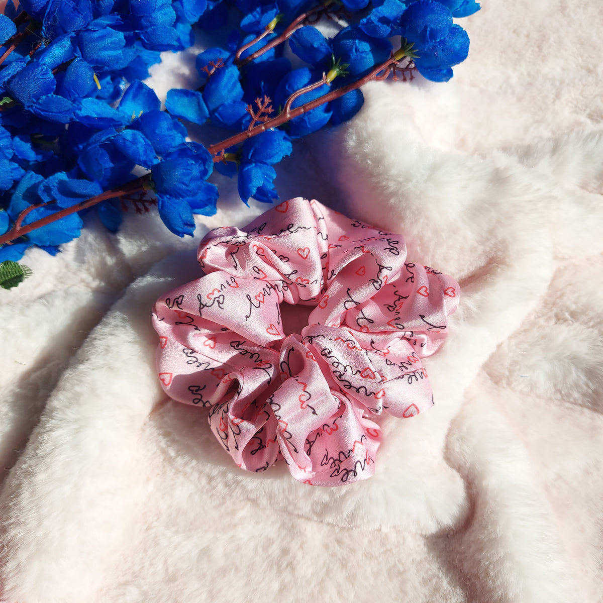 BE MY VALENTINE - HANDMADE SCRUNCHIE (set of 4)