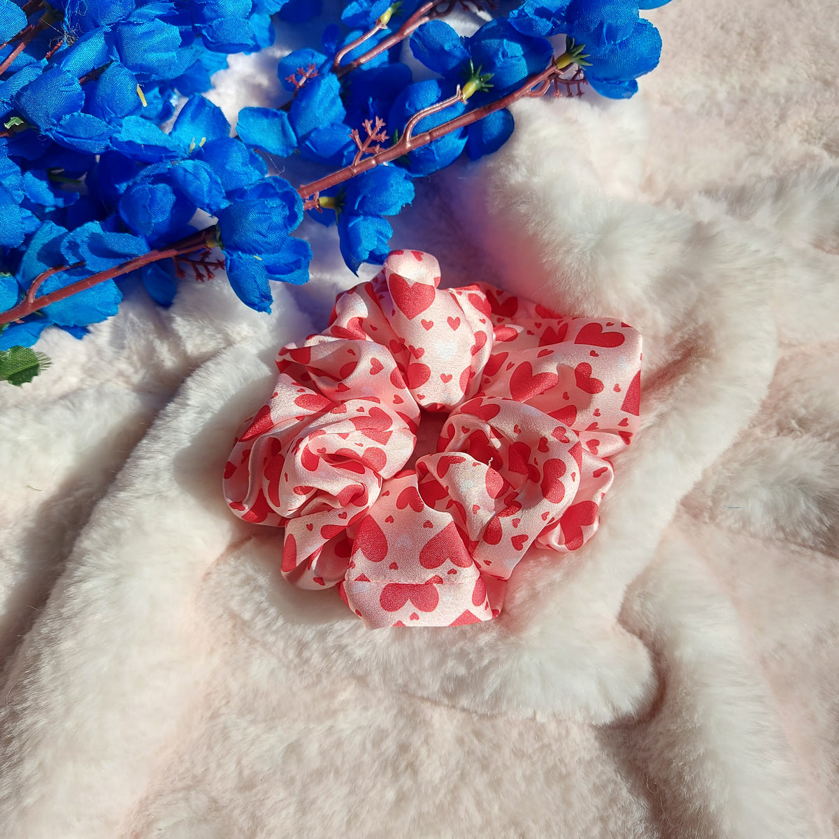 BE MY VALENTINE - HANDMADE SCRUNCHIE (set of 4)