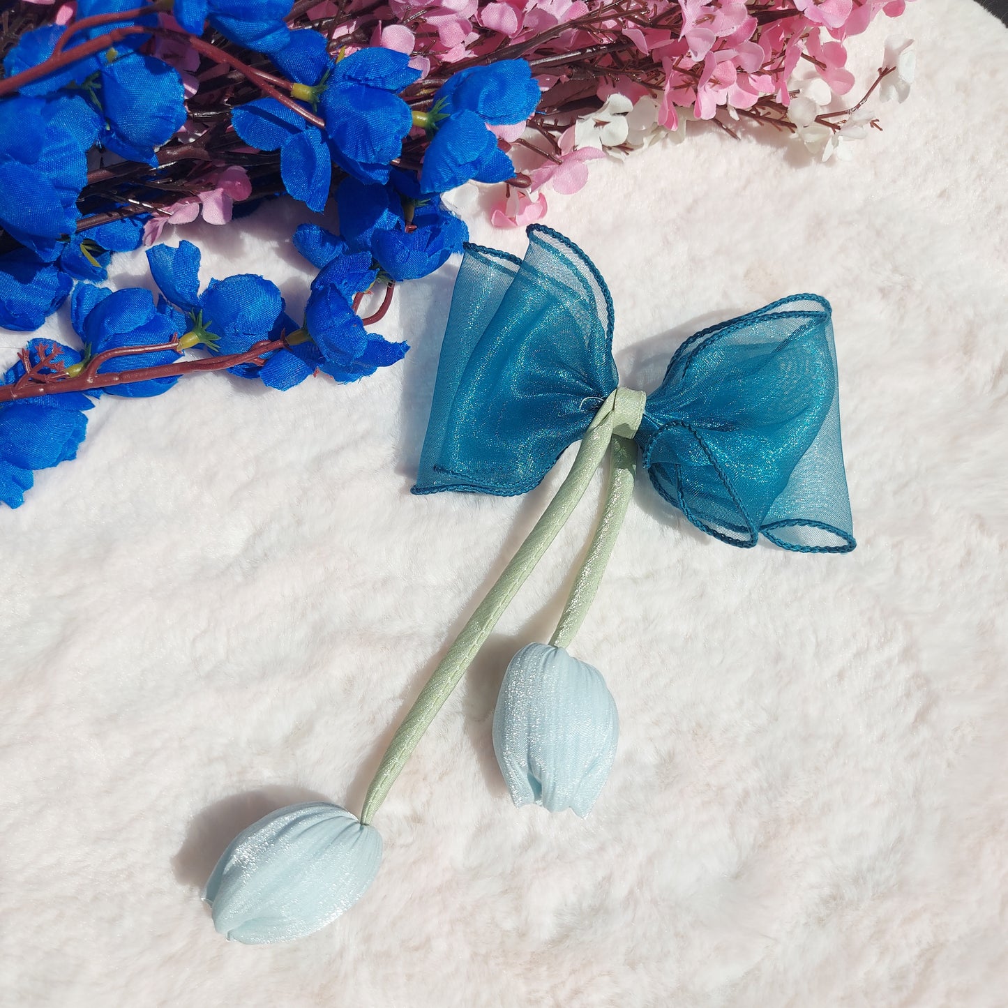 LOTUS HAIRBOW