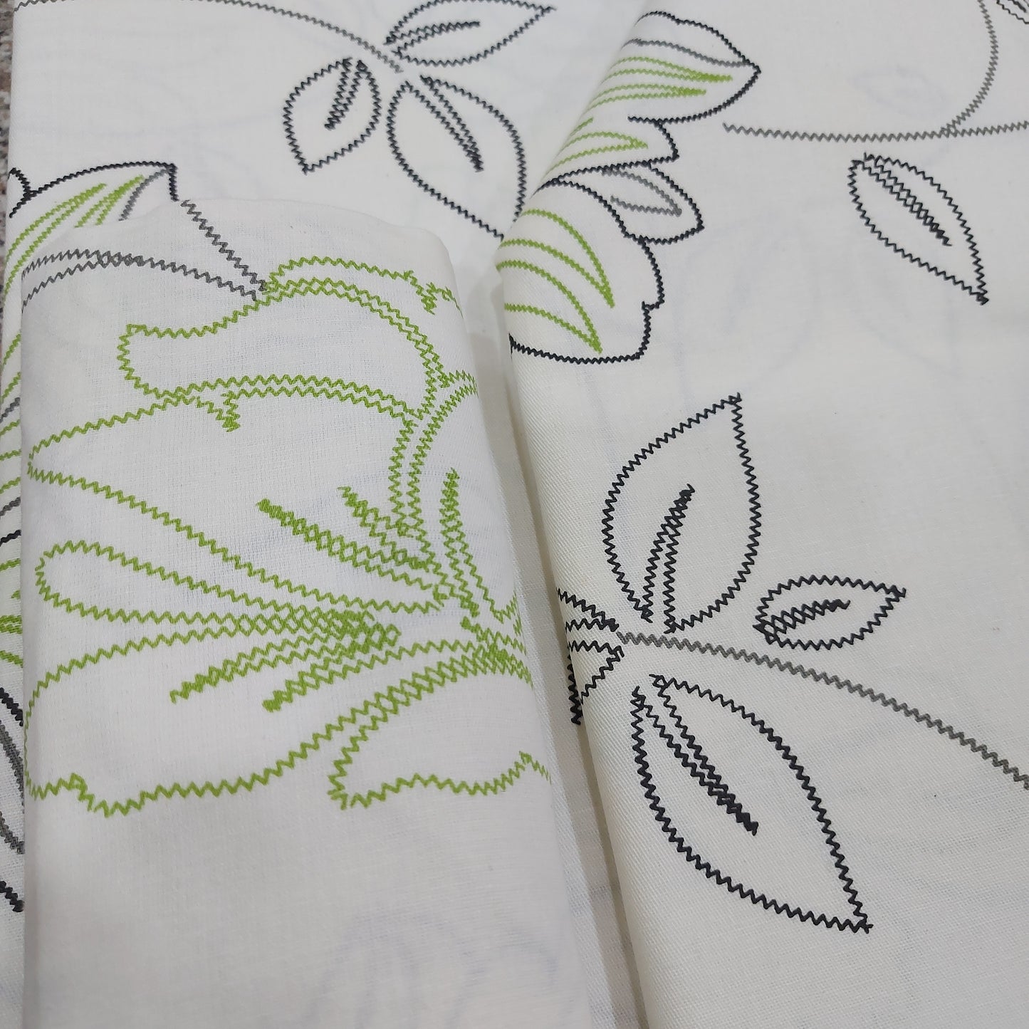 Grandeur Glow - Premium Cotton Bedsheets