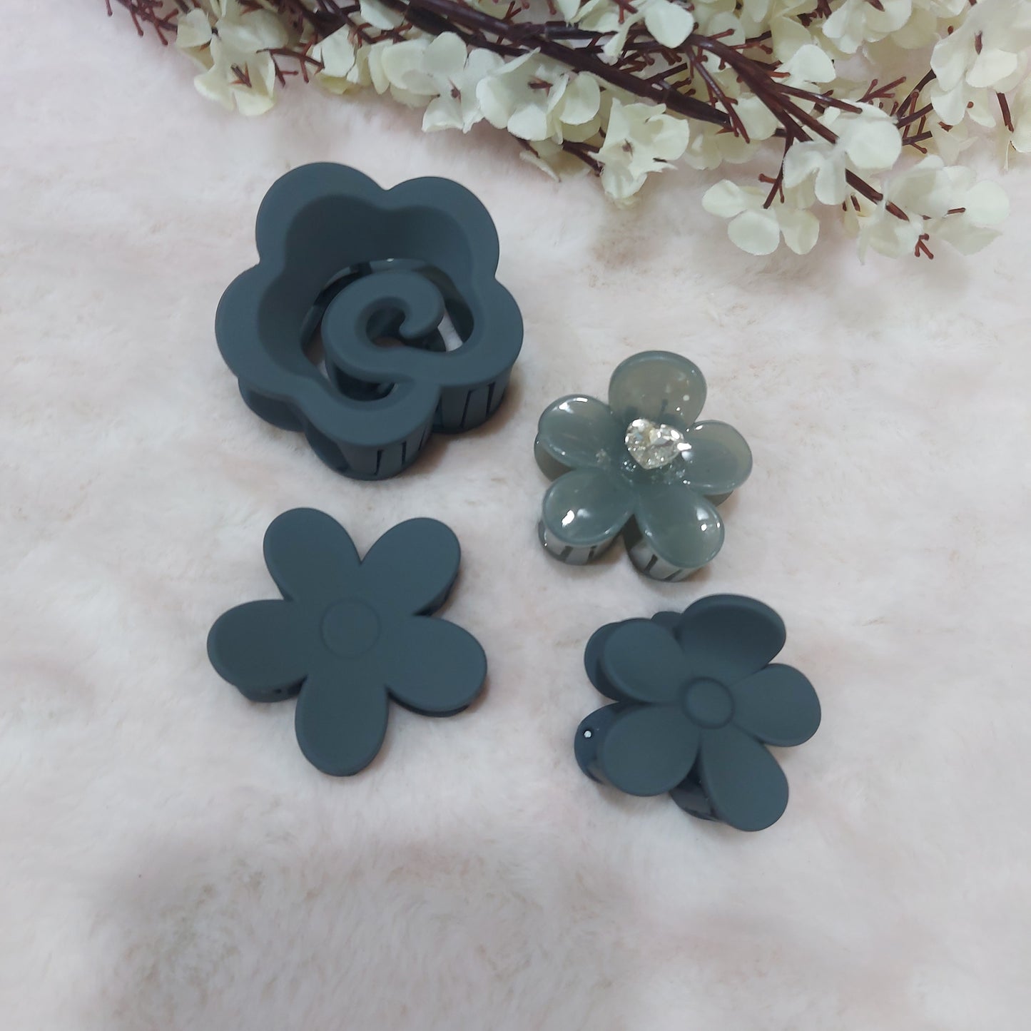 The Bloom Box – Set of 4 Trendy Floral Claws