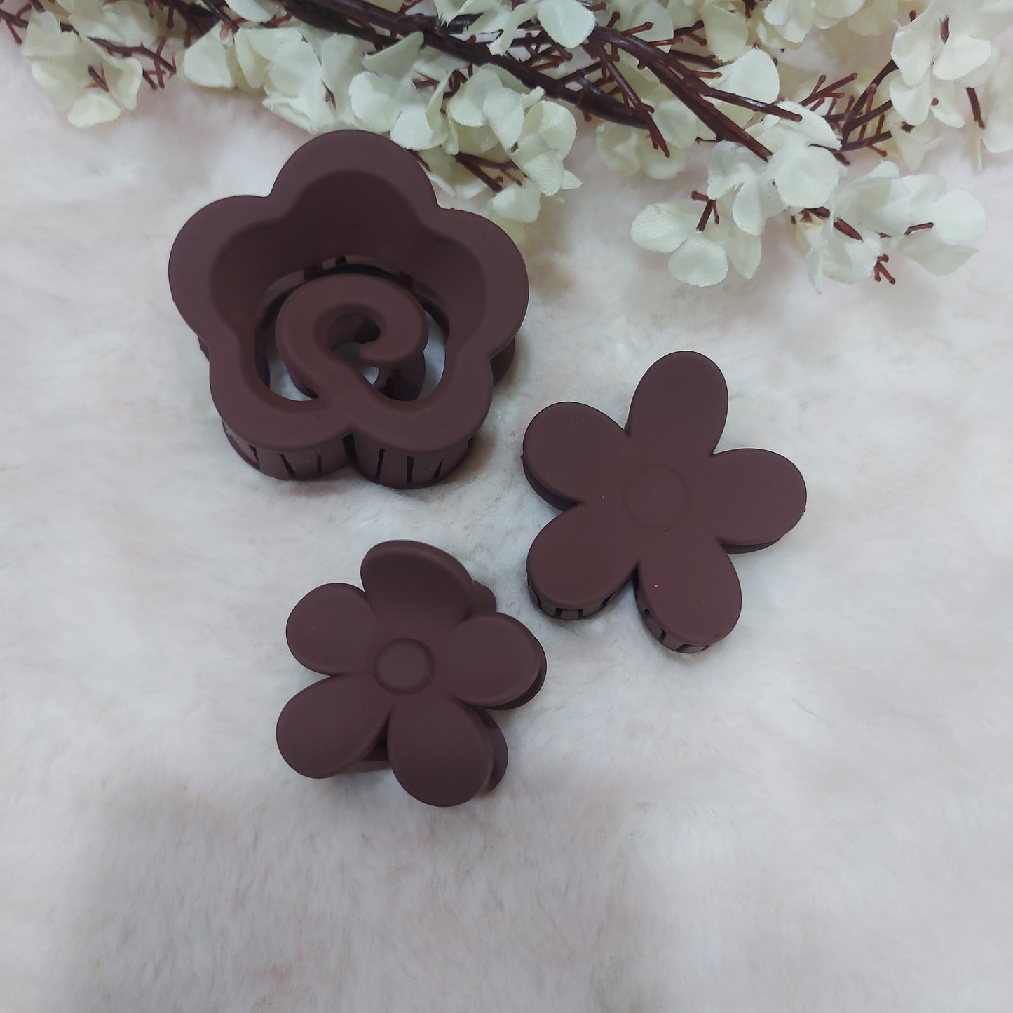 Bloom Trio – Set of 3 Floral Hairclaws