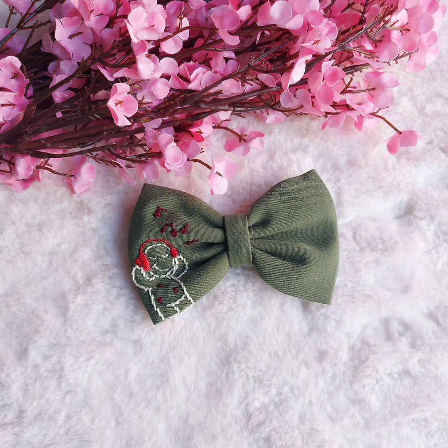 HAND EMBROIDERY HAIRBOW