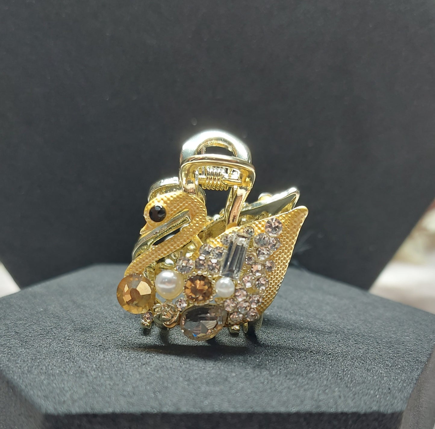 Studded Swan Metal Hair Claw (3CM)