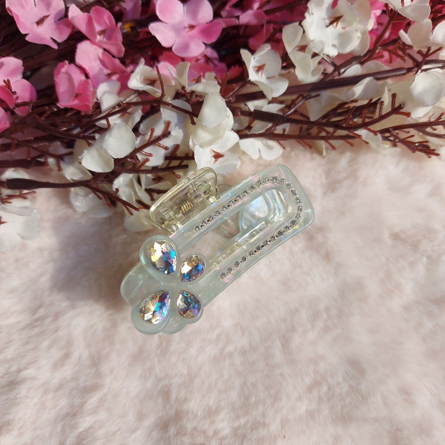 Elegant Crystal Studded Mini Hair Claw (5CM)