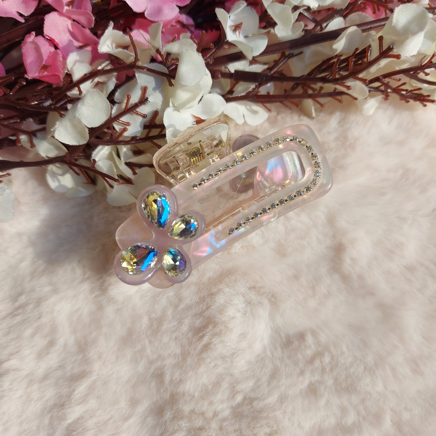 Elegant Crystal Studded Mini Hair Claw (5CM)