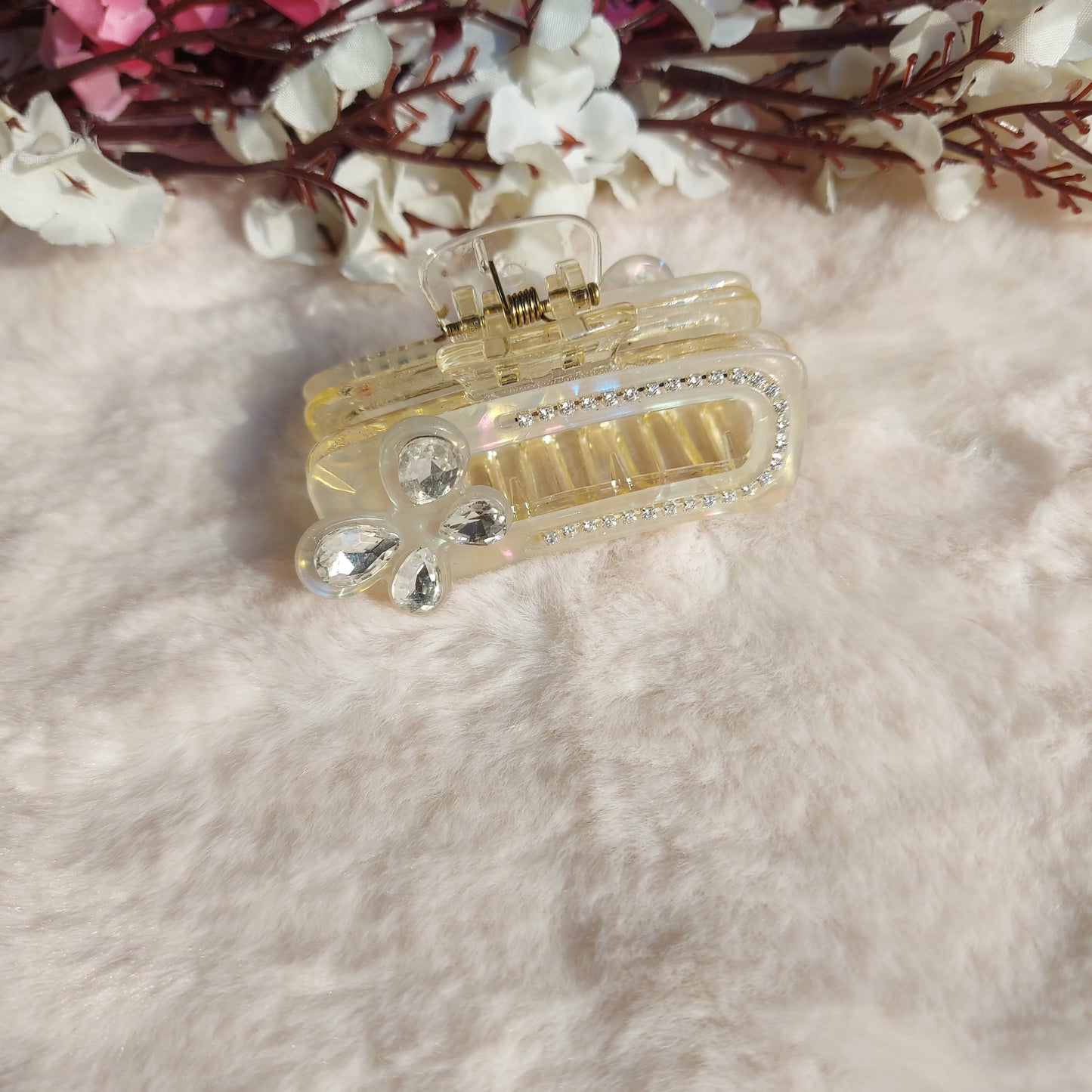 Elegant Crystal Studded Mini Hair Claw (5CM)