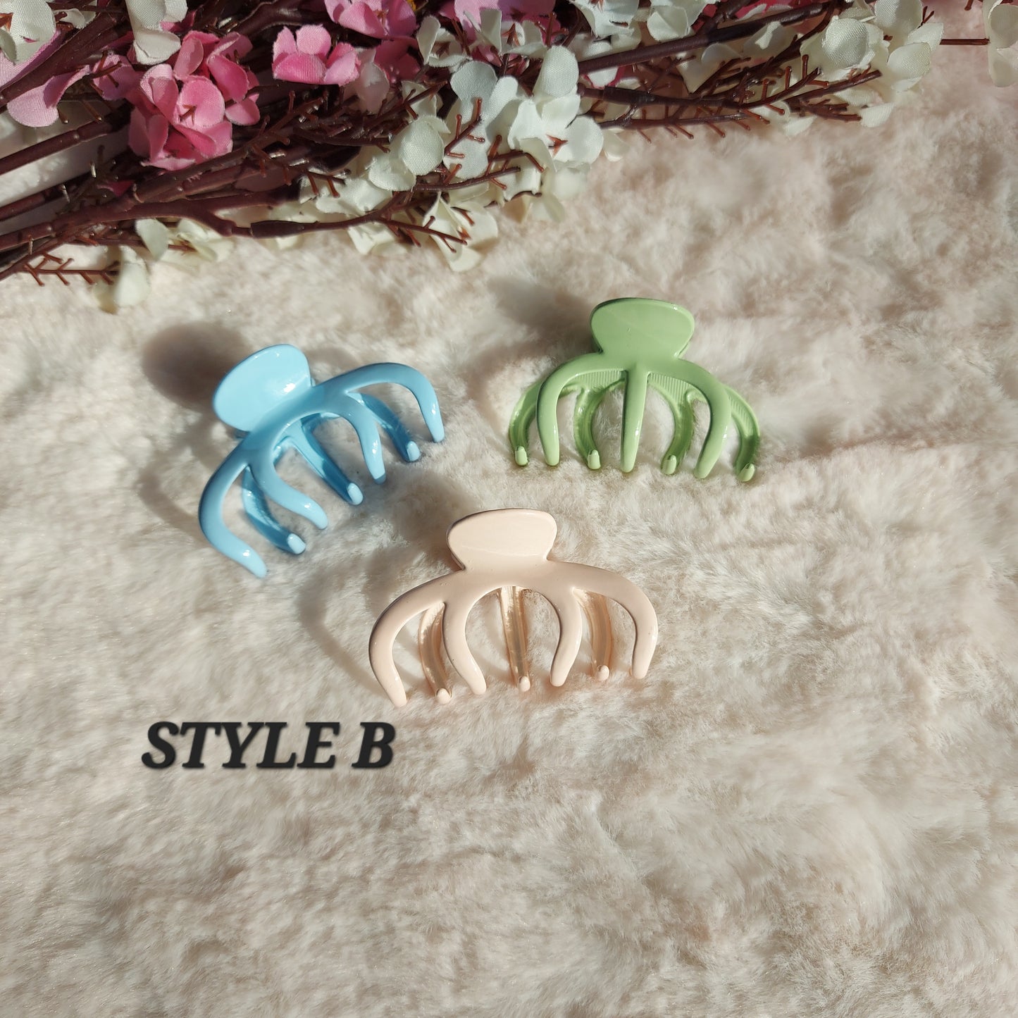 Trendy Glossy Metal Hair Clutcher – Durable Strong Hold Claw Clip 5.5CM approx