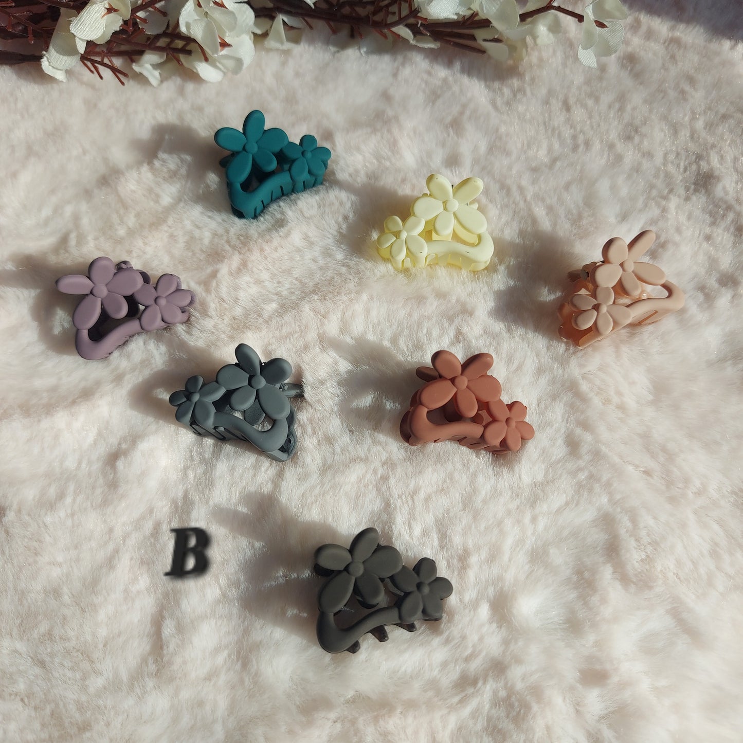 Mini Claw Clips Set – Everyday & Office Wear Hair Accessories | Set of Mini Clawclips | Minimal Hair Clips for Daily & Office Use