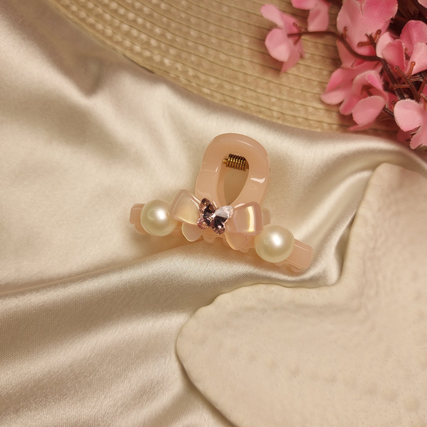 Bofeini Pearl Whisper Bow Hair Claw 5CM approx | Tshaped studded Clawclip
