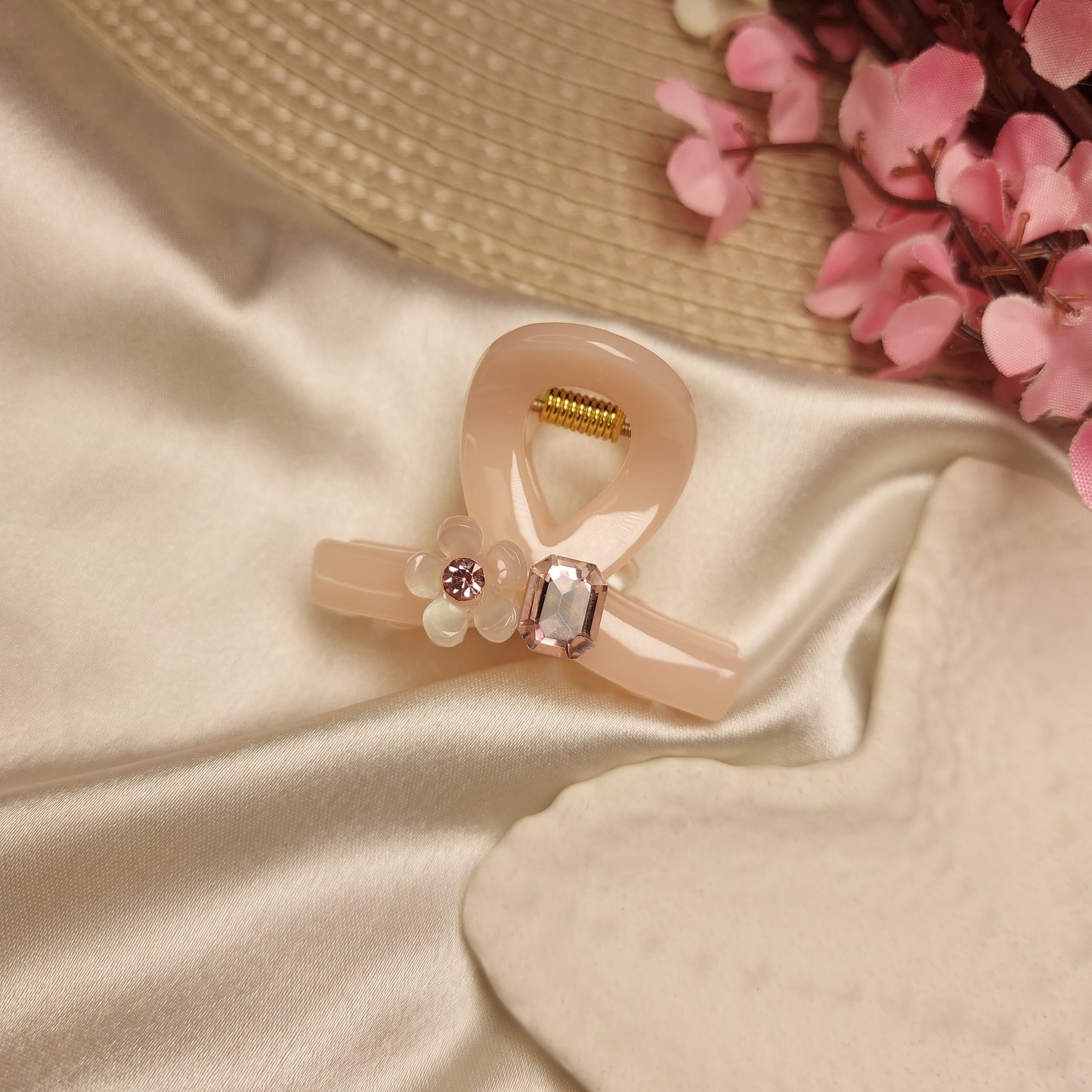 Bofeini Blossom Spark T Claw Clip – 5 CM Floral Acrylic Hair Clutcher with Crystal Accent