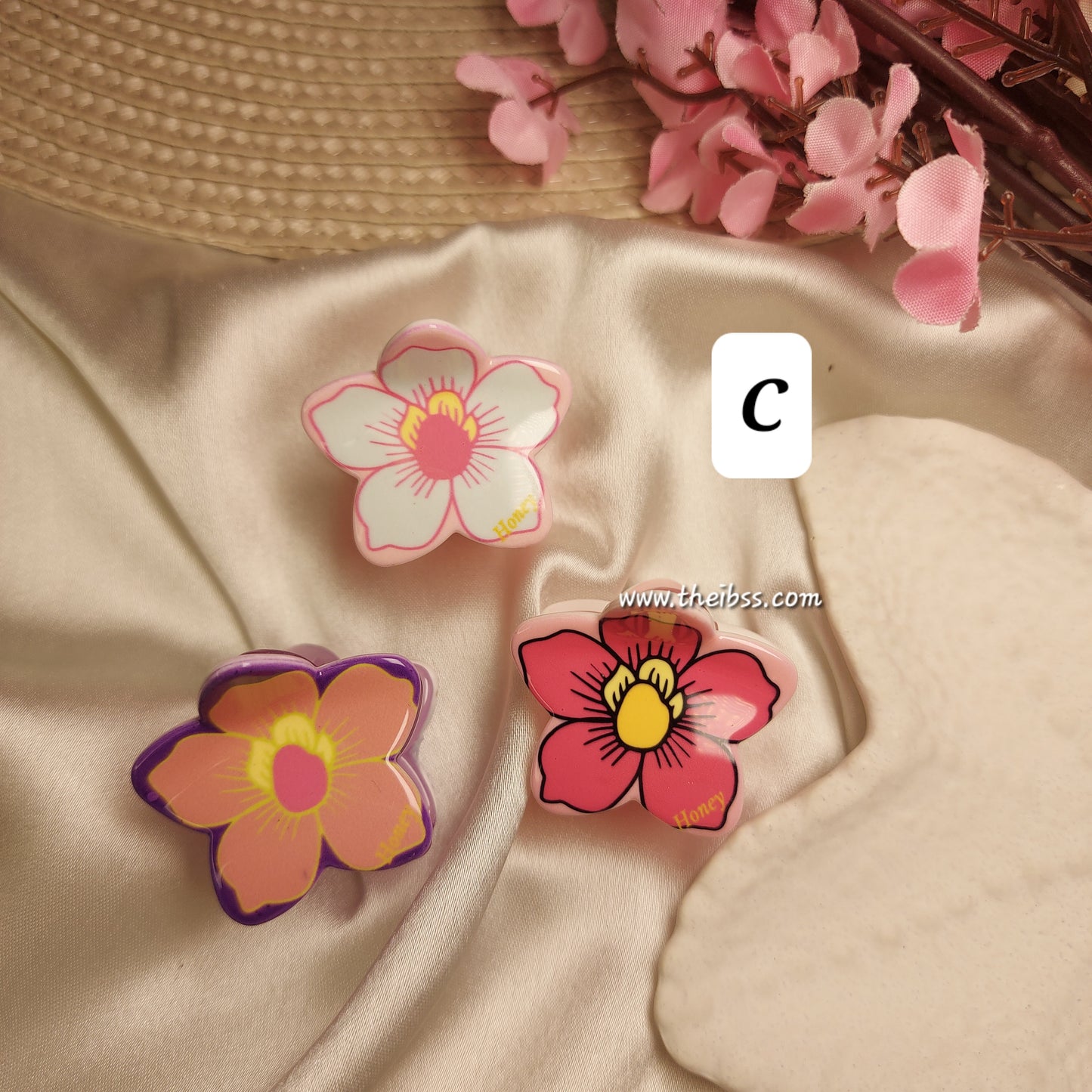 Honey Sheet Floral Claw Clip (Set of 3) – Elegant Strong Grip Hair Clutcher for Women - 3CM