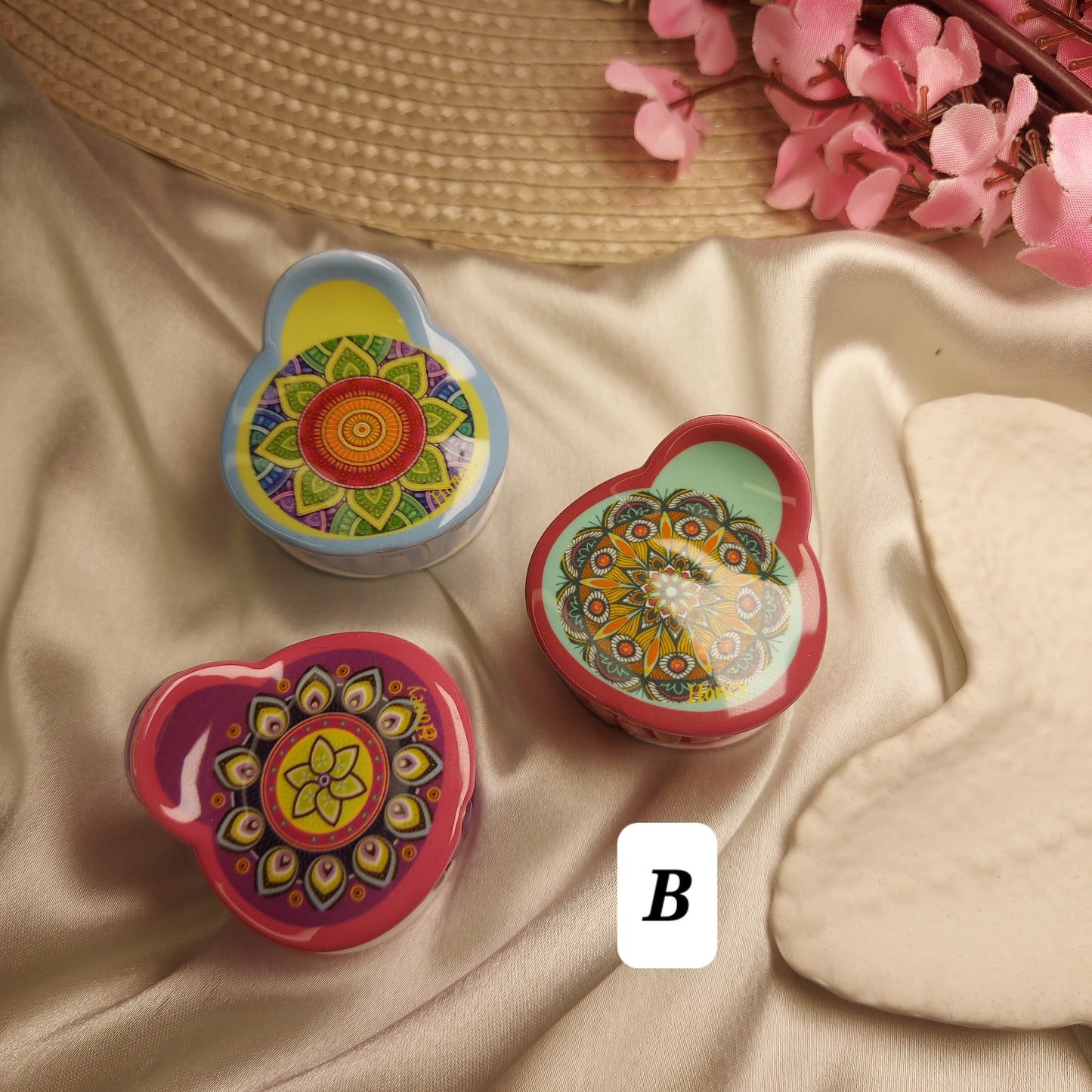 Honey Bohemian Mandala Bloom Heart Claw Clip Set (Set of 3) – Premium Acrylic Heart Hair Claws -5CM