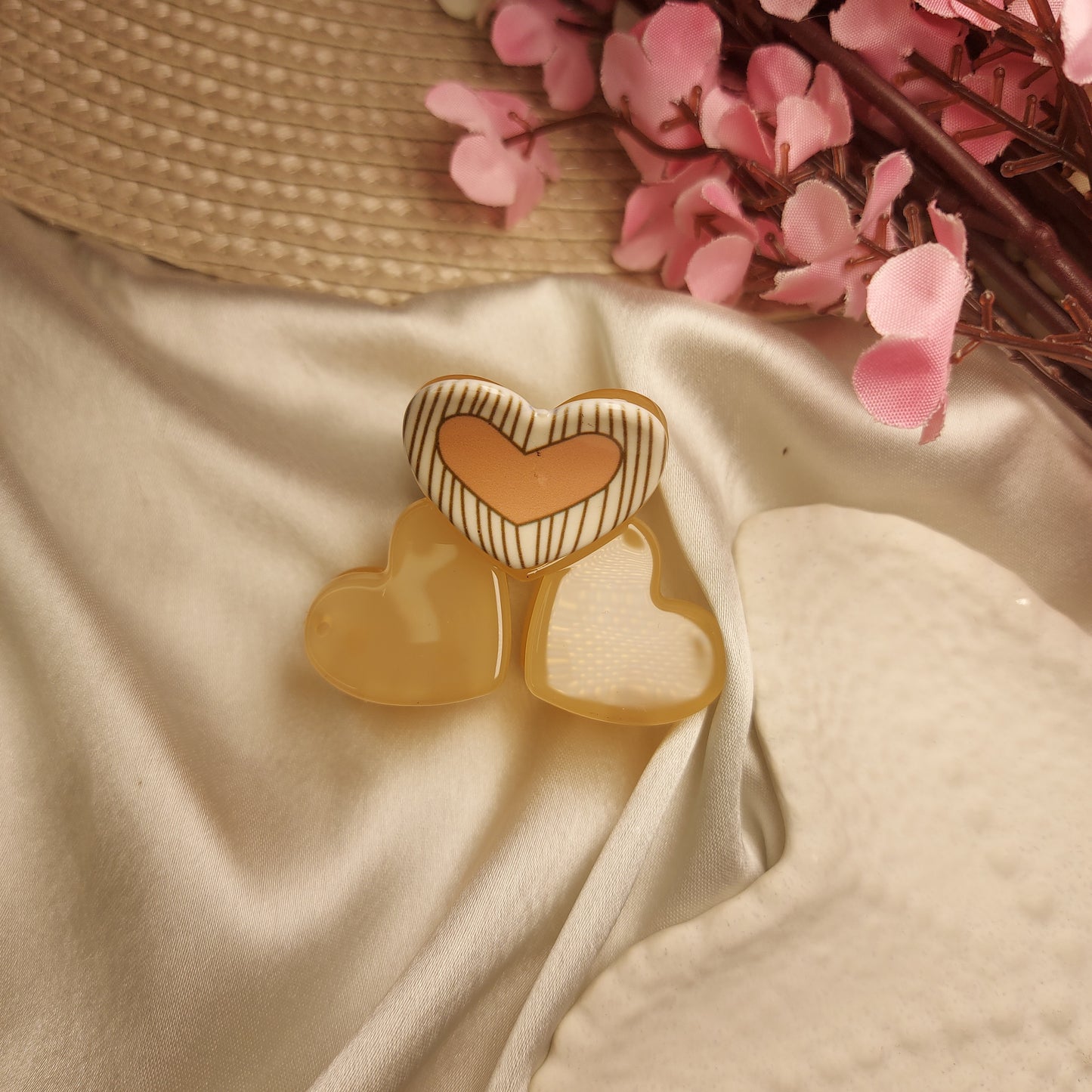 Cupid's Kiss Heart Claw Clip