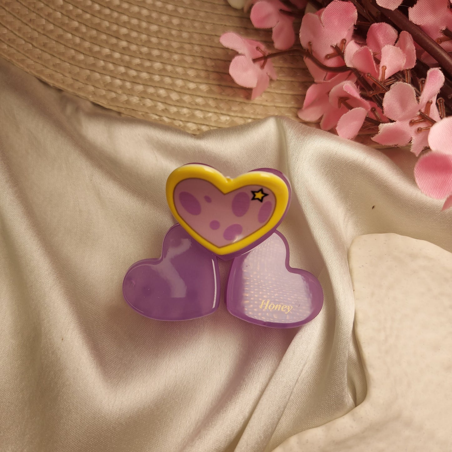 Cupid's Kiss Heart Claw Clip