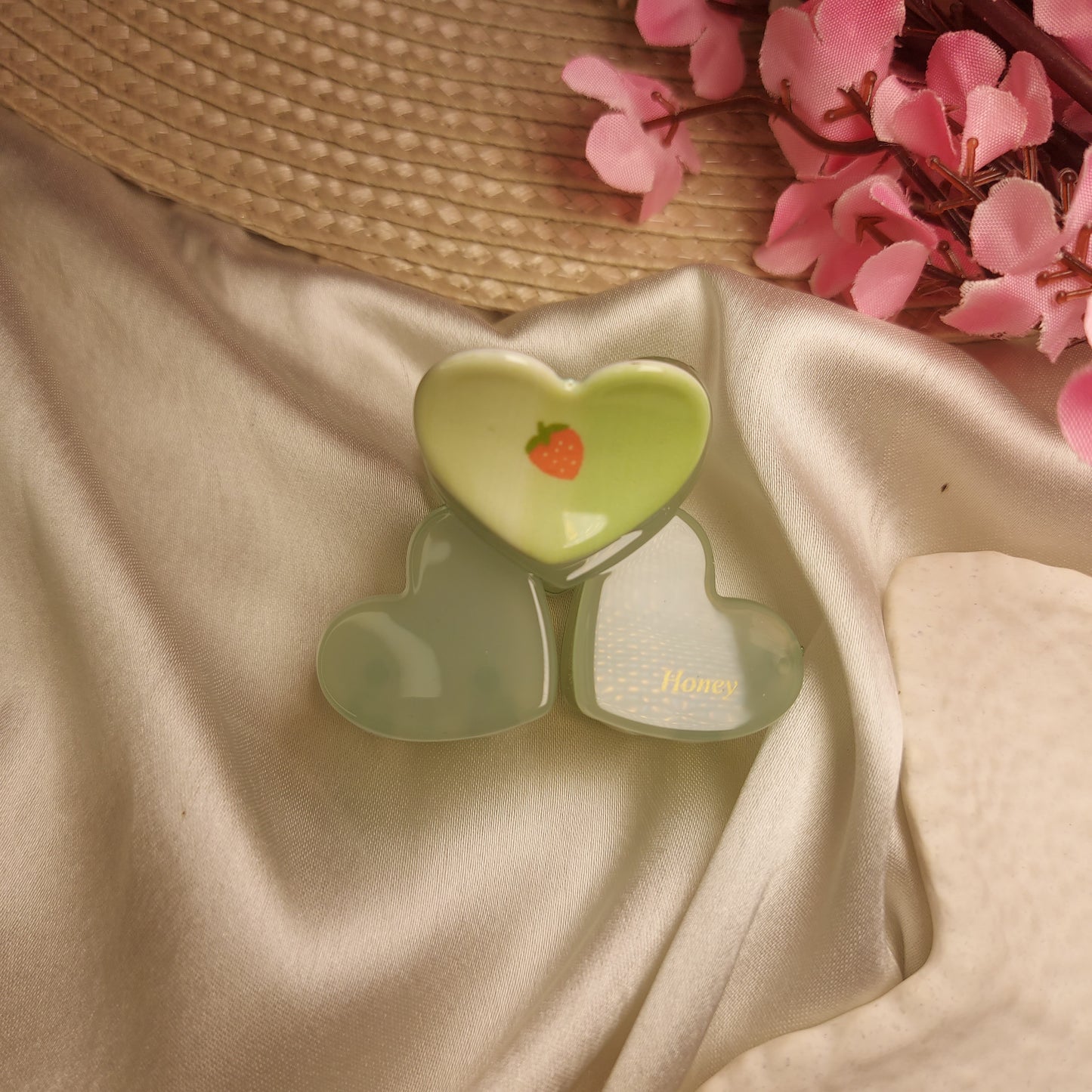 Cupid's Kiss Heart Claw Clip