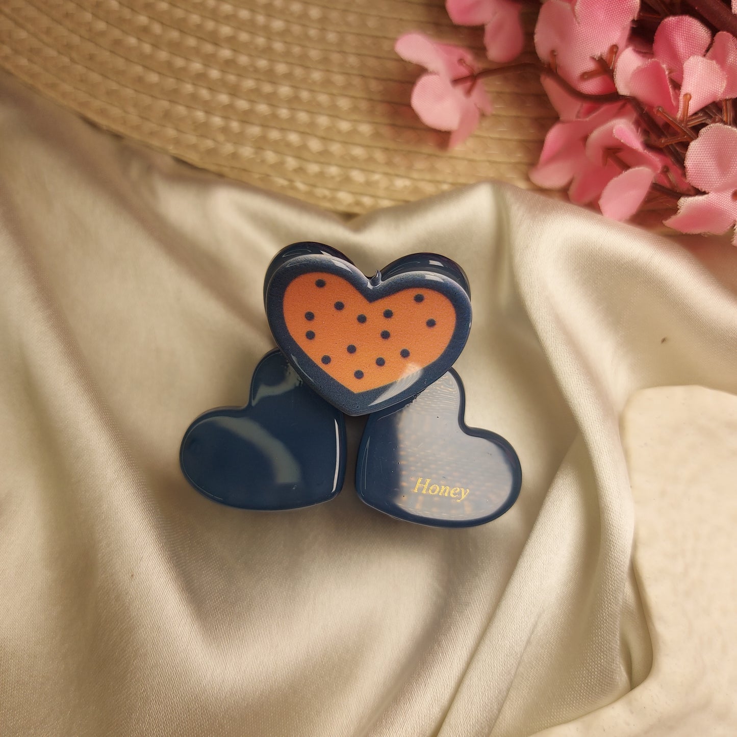 Cupid's Kiss Heart Claw Clip