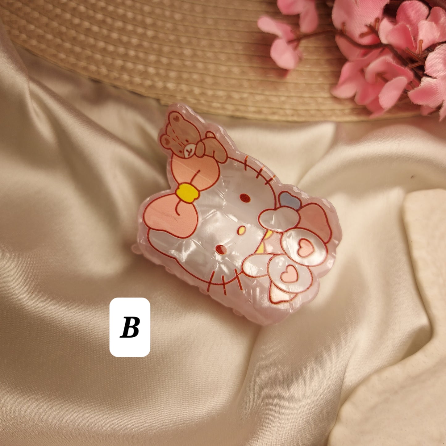 Sweet Kitty Dreams Sheet Hair Claw – Kawaii Acrylic Hair Clip | 6 CM