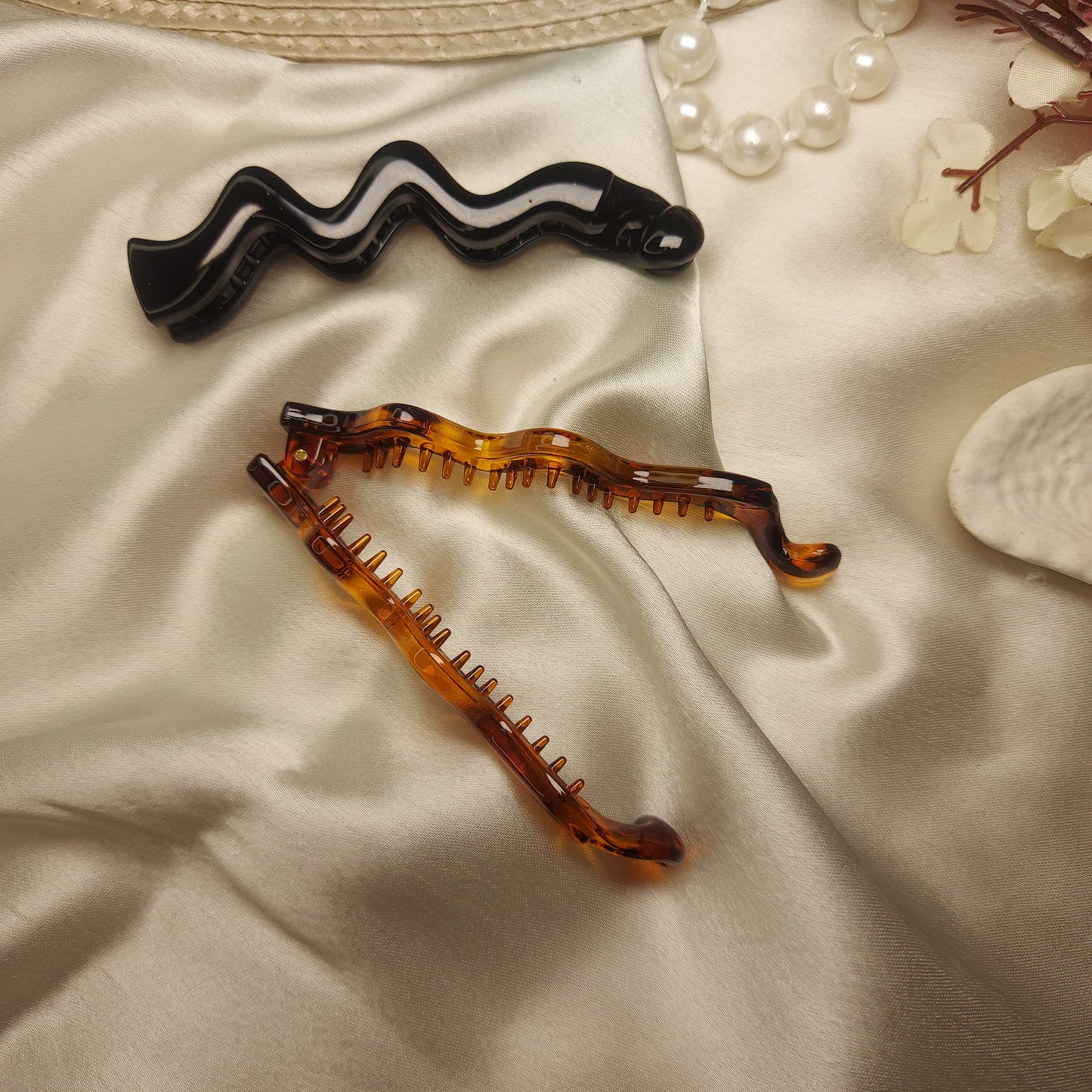 KOREAN WAVEY BANANA HAIRCLIP- Set of 2