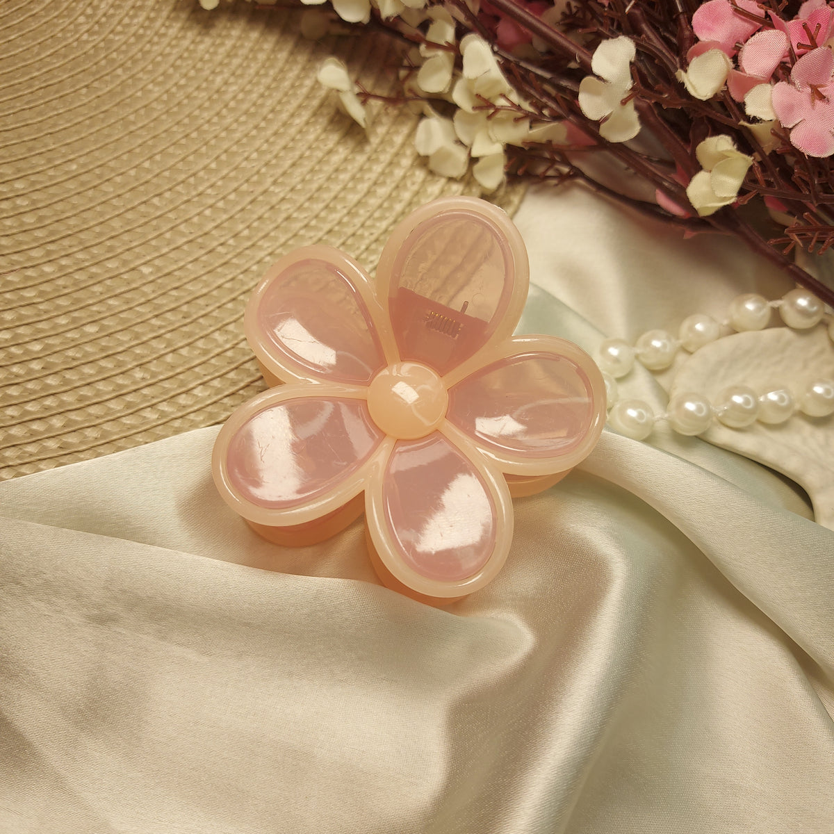 Most loved flower hairclaw (Glossy) XL - 8 CM