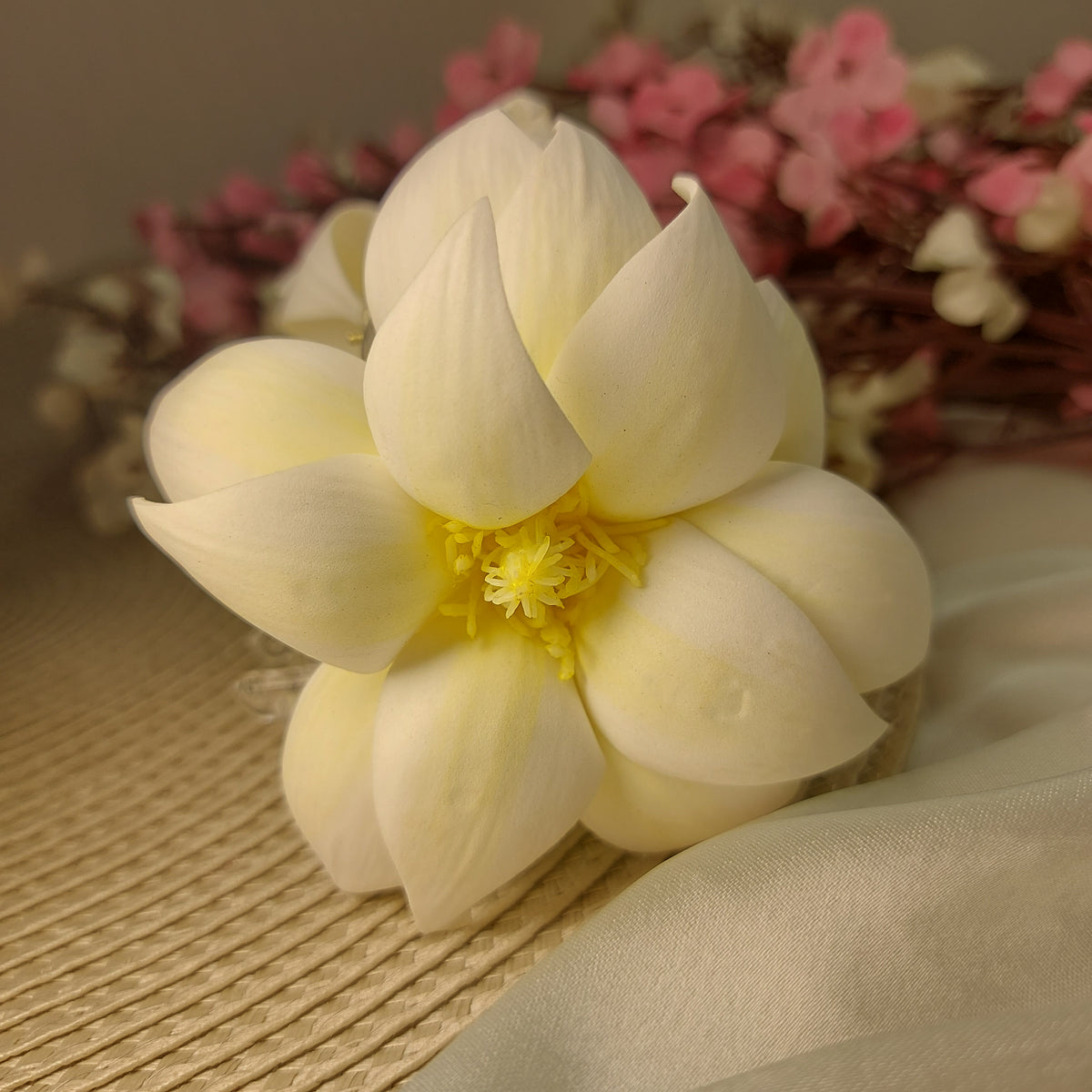 Artificial Flower Hairclaws | Party Hair accessories | 🌸 Bloom Artificial Flower XL Clawclip