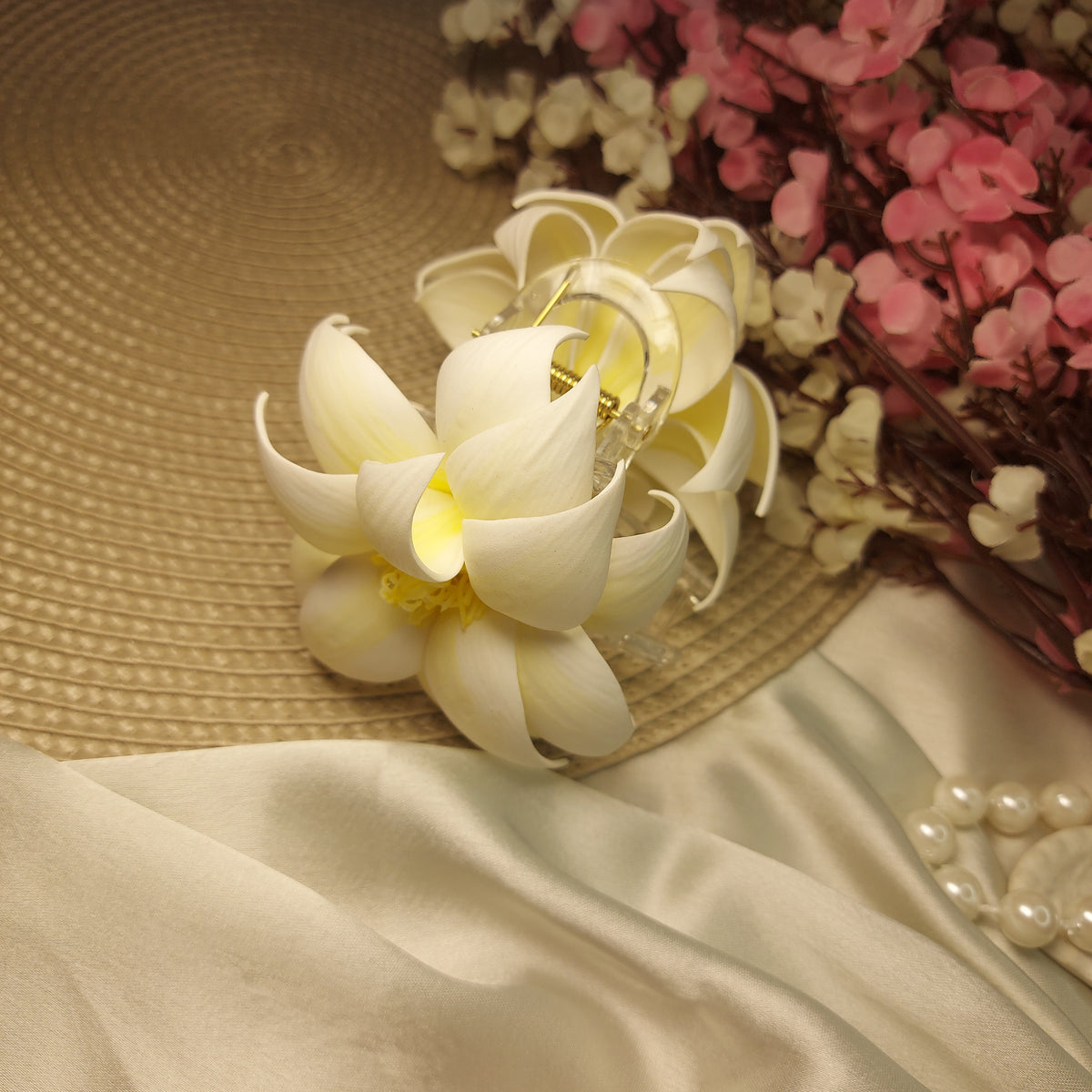 Artificial Flower Hairclaws | Party Hair accessories | 🌸 Bloom Artificial Flower XL Clawclip