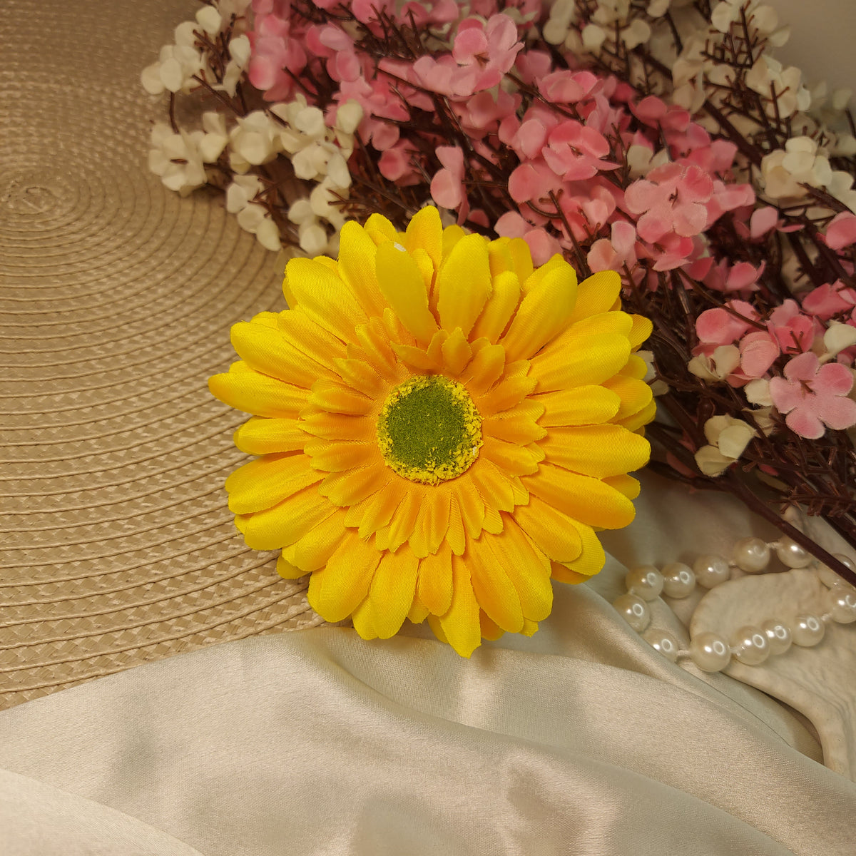 Artificial Flower Hairclaws | Party Hair accessories | 🌸 Blush Bloom Artificial Flower XL Clawclip