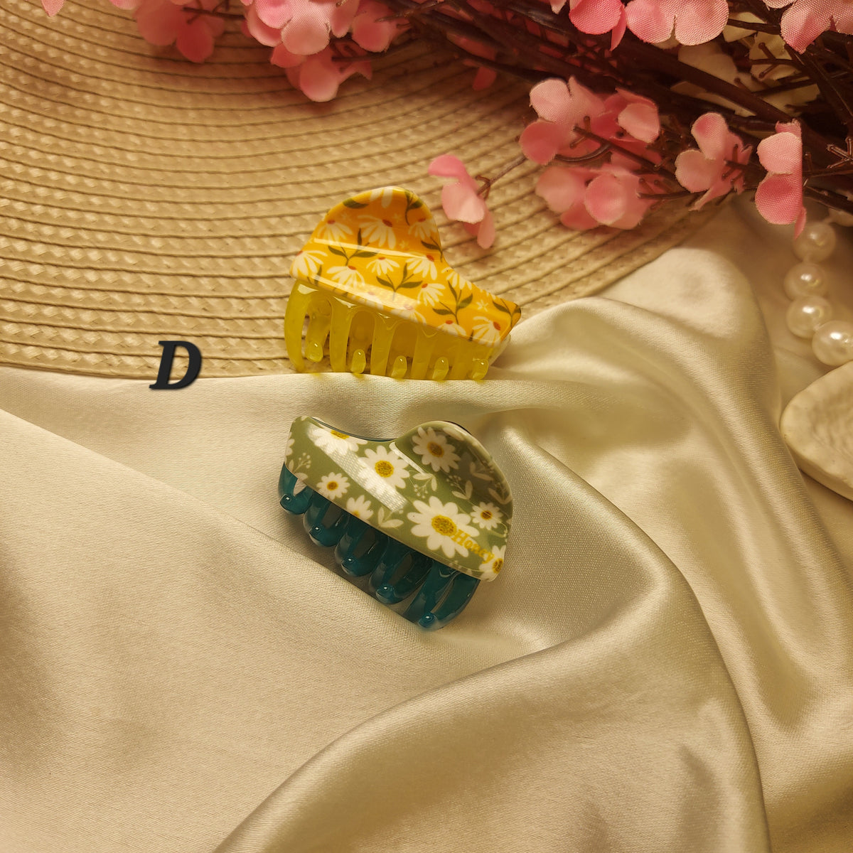 Honey Sheet floral Claw Clip (Set of 2) – Elegant Strong Grip Hair Clutcher for Women - 4.5CM