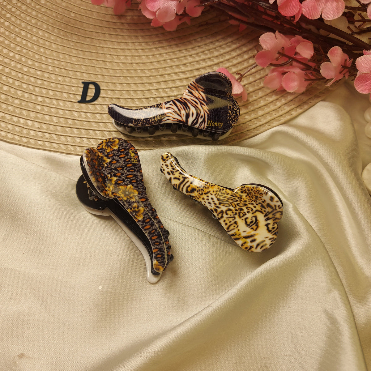 Honey Sheet floral Claw Clip (Set of 3) – Elegant Strong Grip Hair Clutcher for Women - 6CM