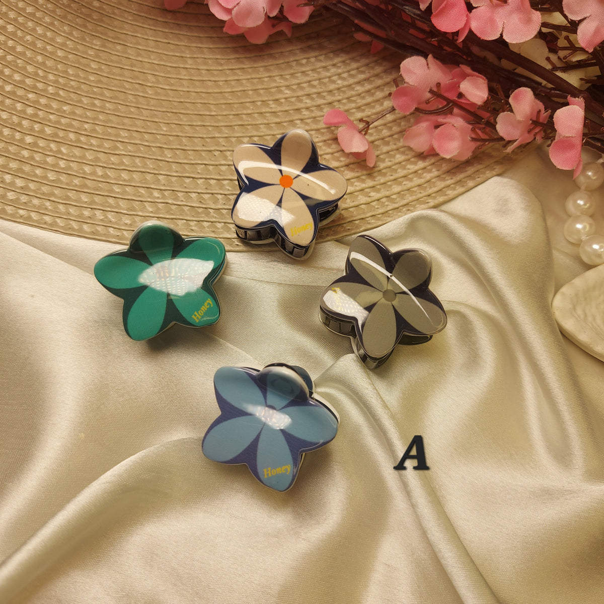Honey Sheet Floral Claw Clip (Set of 4) – Elegant Strong Grip Hair Clutcher for Women - 3CM