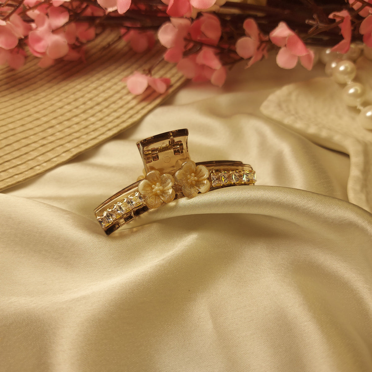 Floral Crystal T-Bar Claw Clip – 5.5 CM | Handcrafted Acrylic Hair Clip