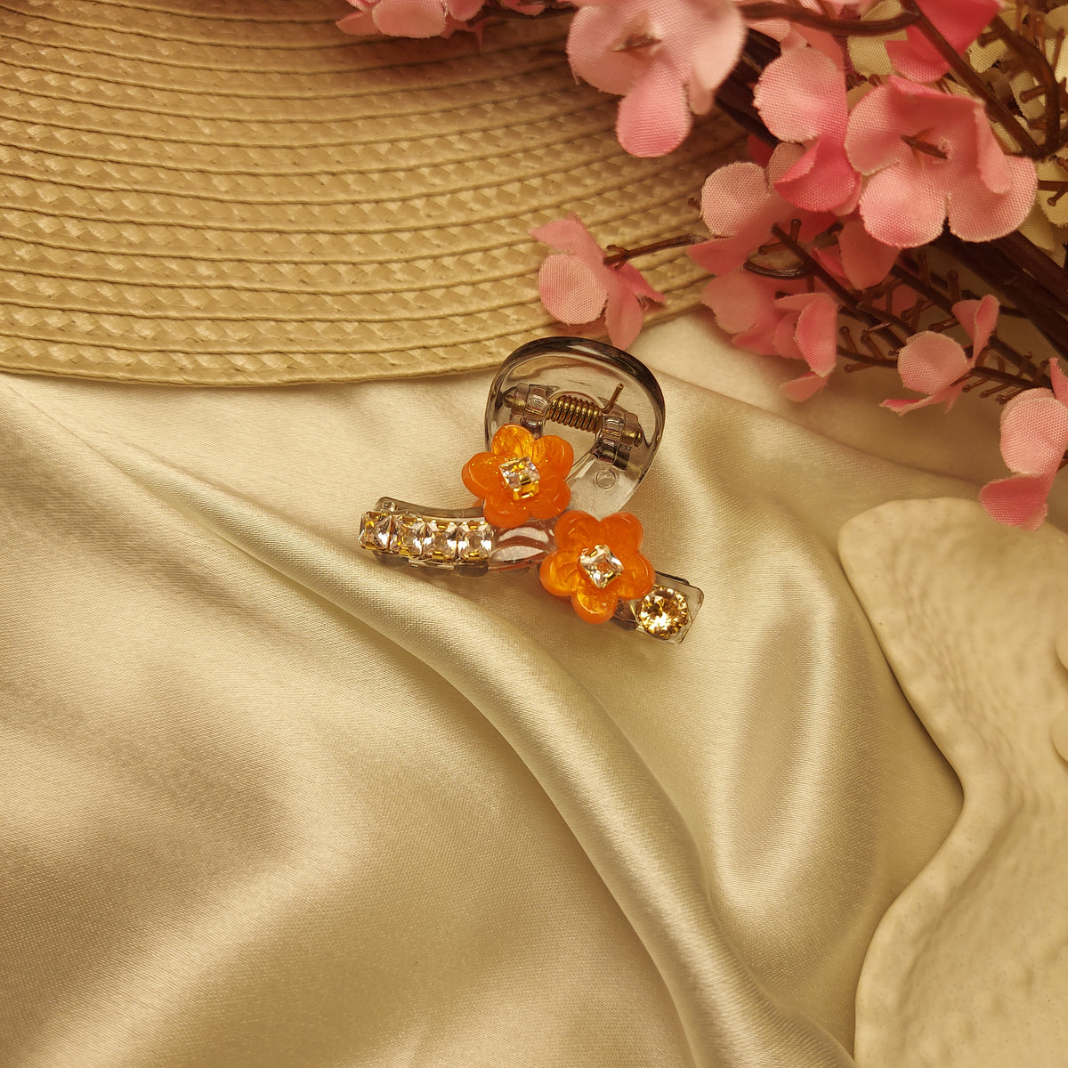 Floral Crystal T-Bar Claw Clip – 4 CM | Handcrafted Acrylic Hair Clip
